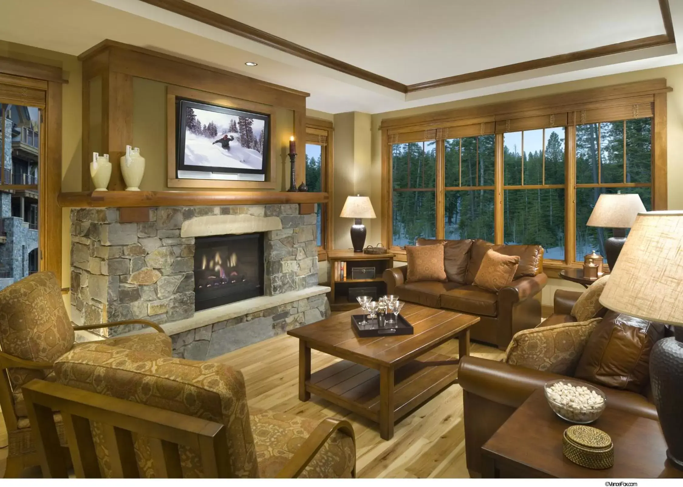 Living room, Seating Area in East West Hospitality at Tahoe