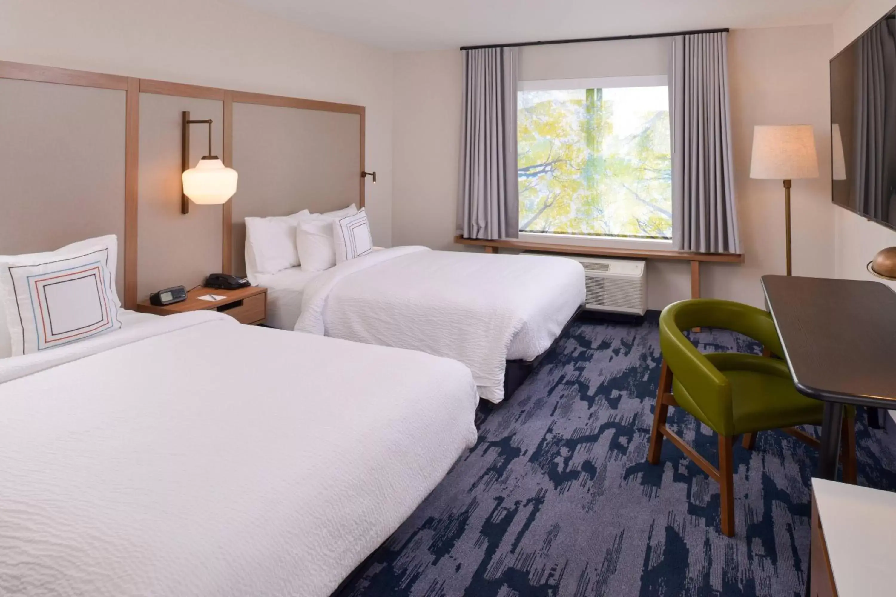 Photo of the whole room, Bed in Fairfield Inn & Suites by Marriott Columbus Grove City