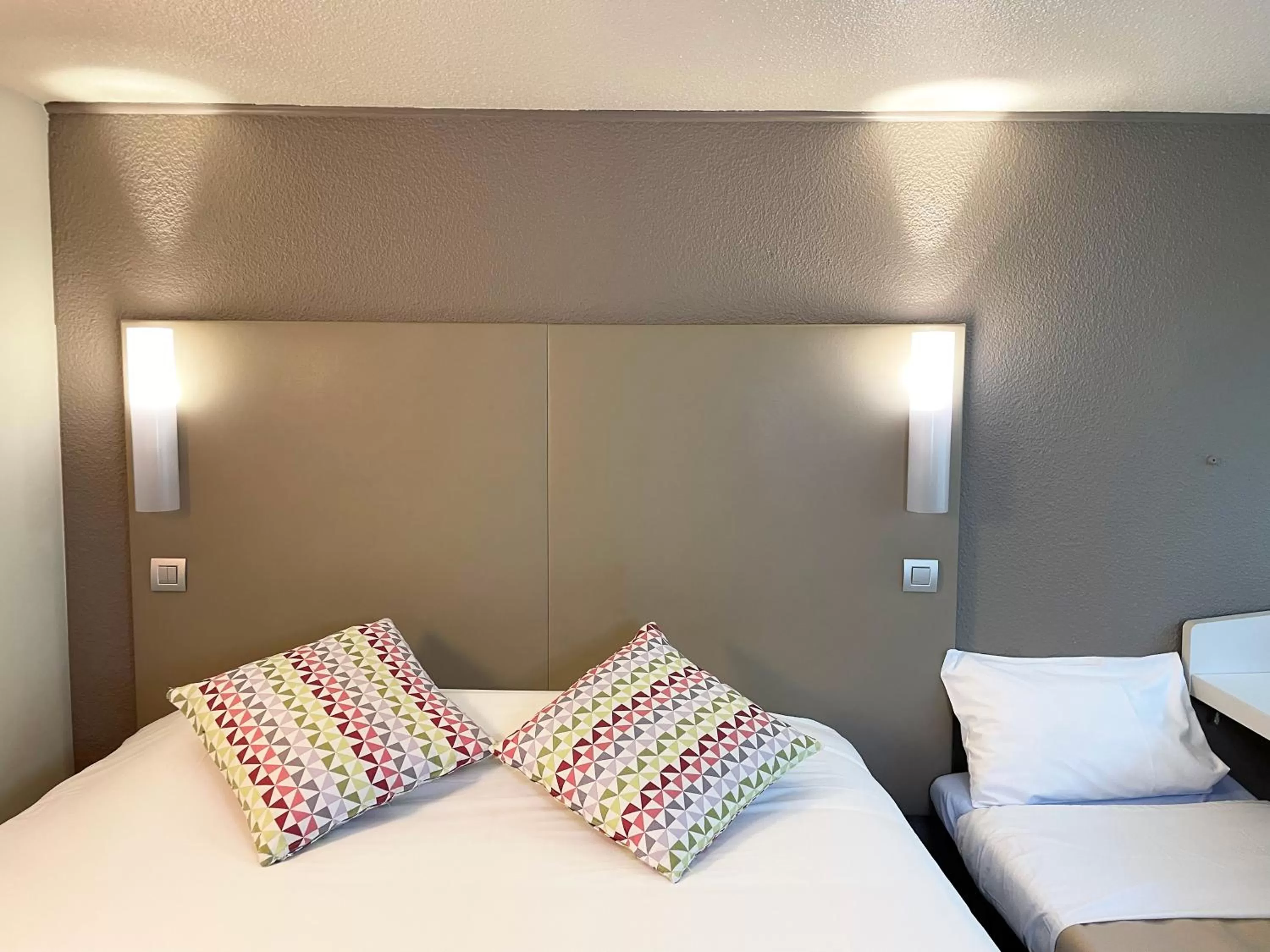 Bed in Campanile Epinay sur Orge Savigny Sur Orge