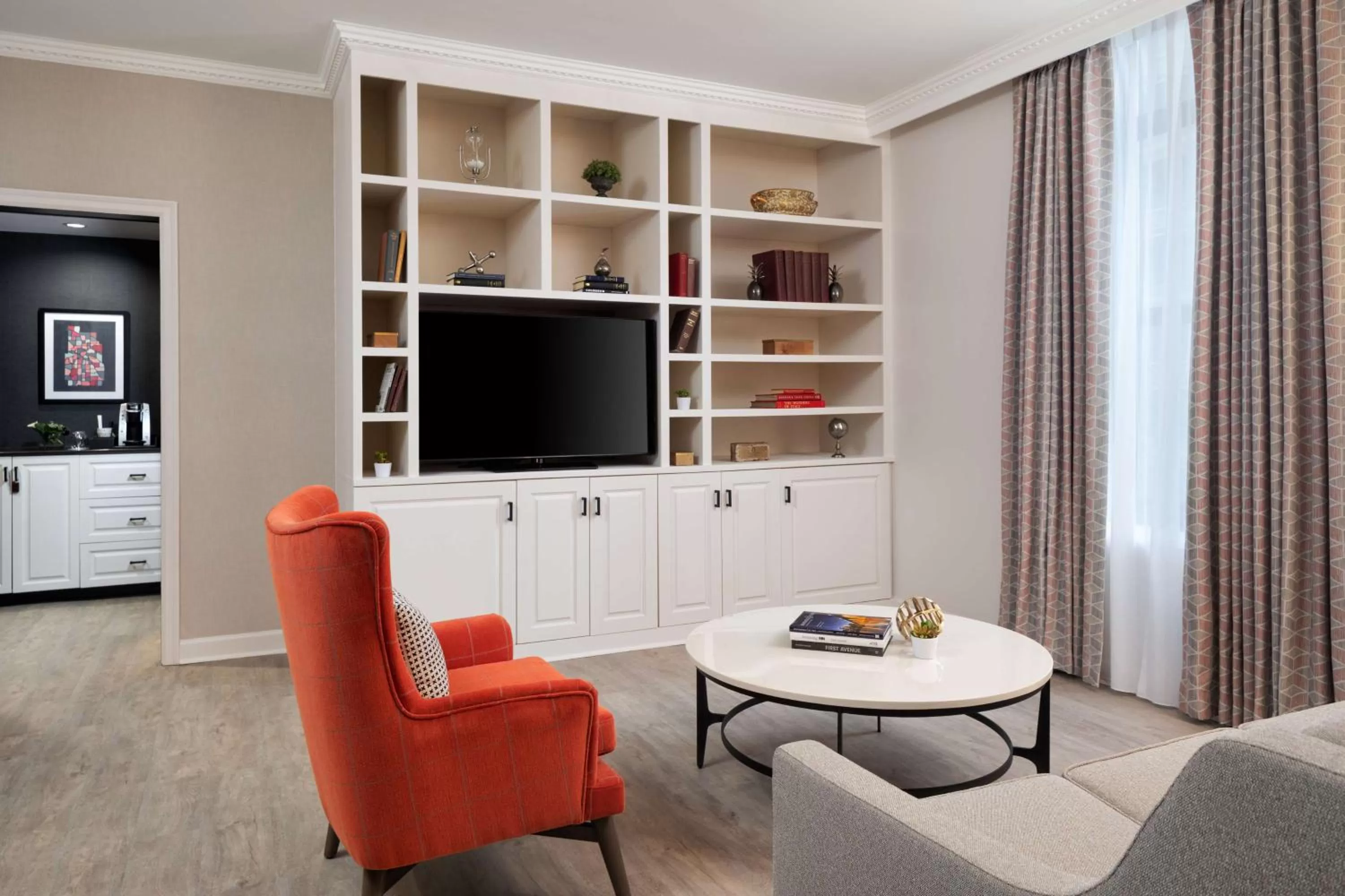 Photo of the whole room in Hyatt Centric Downtown Minneapolis