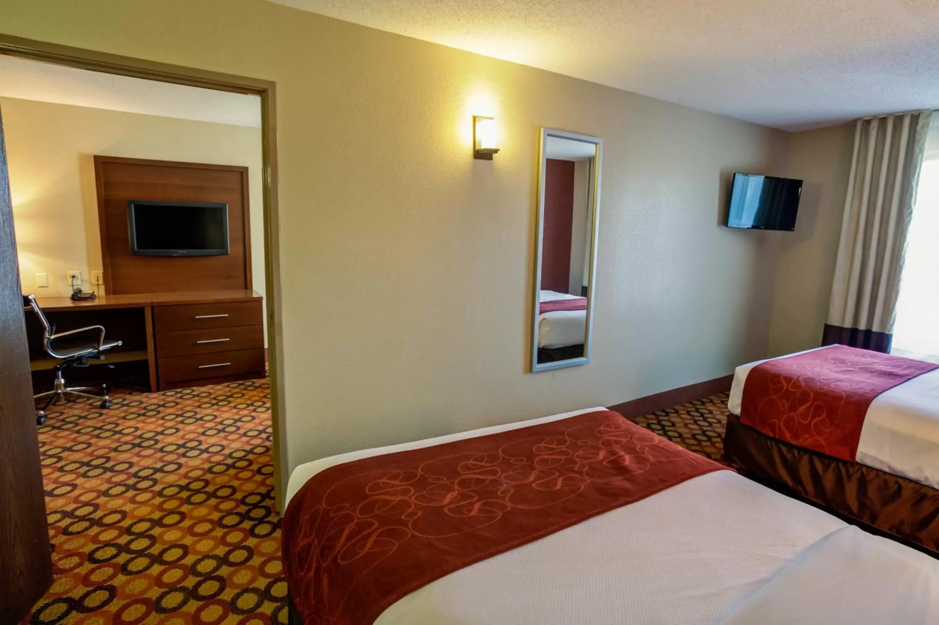 Double Suite with Two Double Beds - Accessible/Non-Smoking in Comfort Suites Airport Charlotte