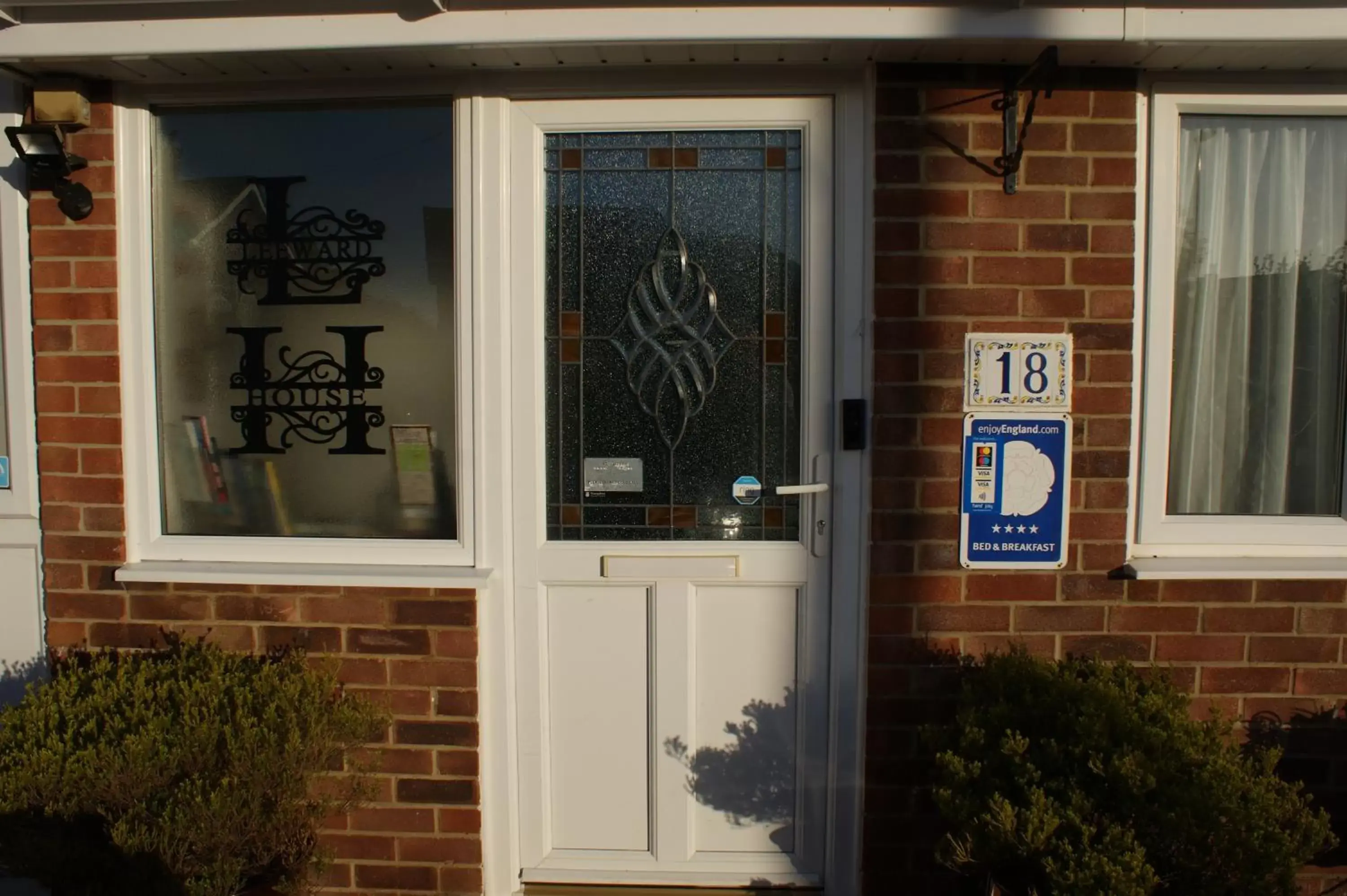 Facade/entrance in Leeward House B&B