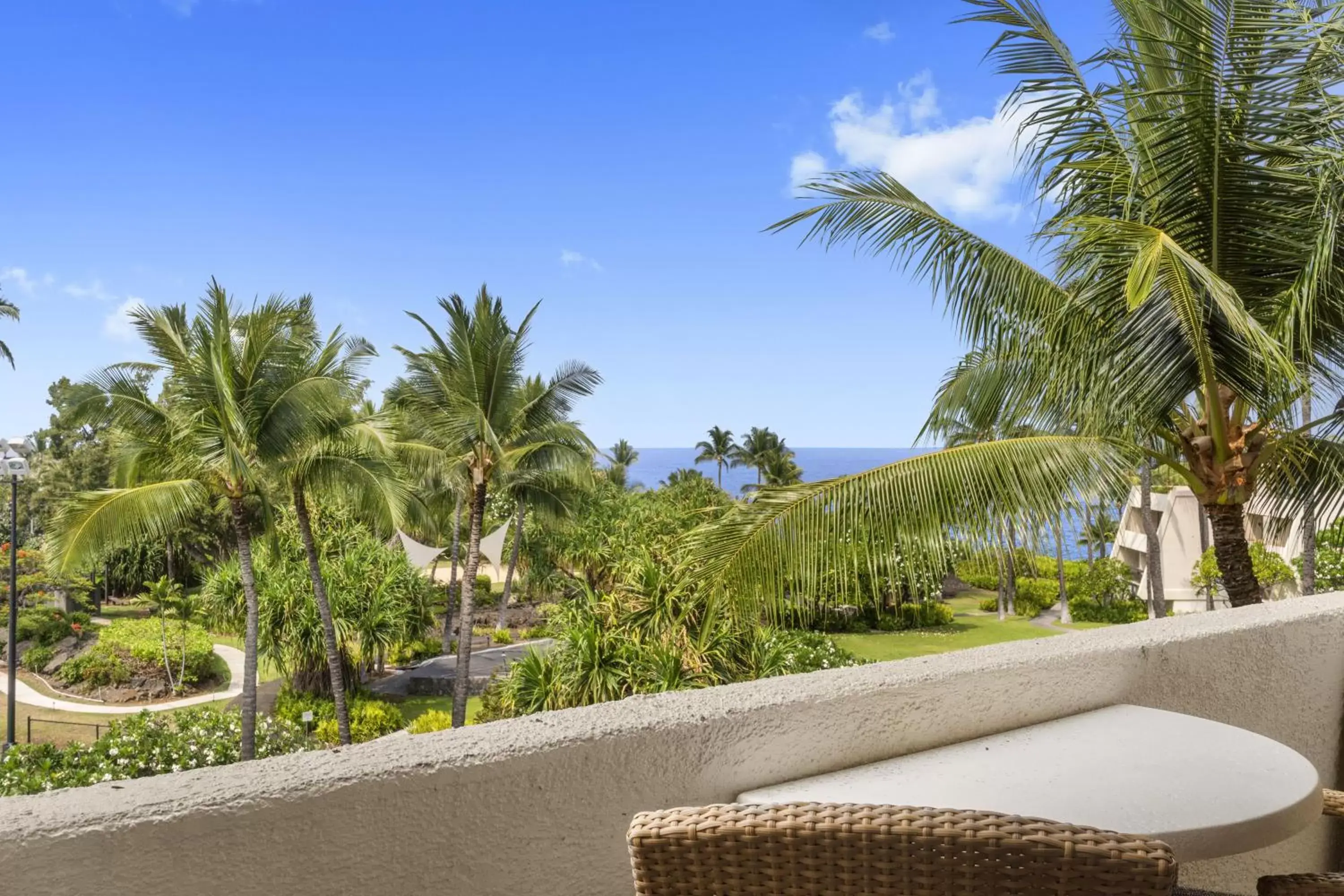 Balcony/Terrace in Outrigger Kona Resort and Spa
