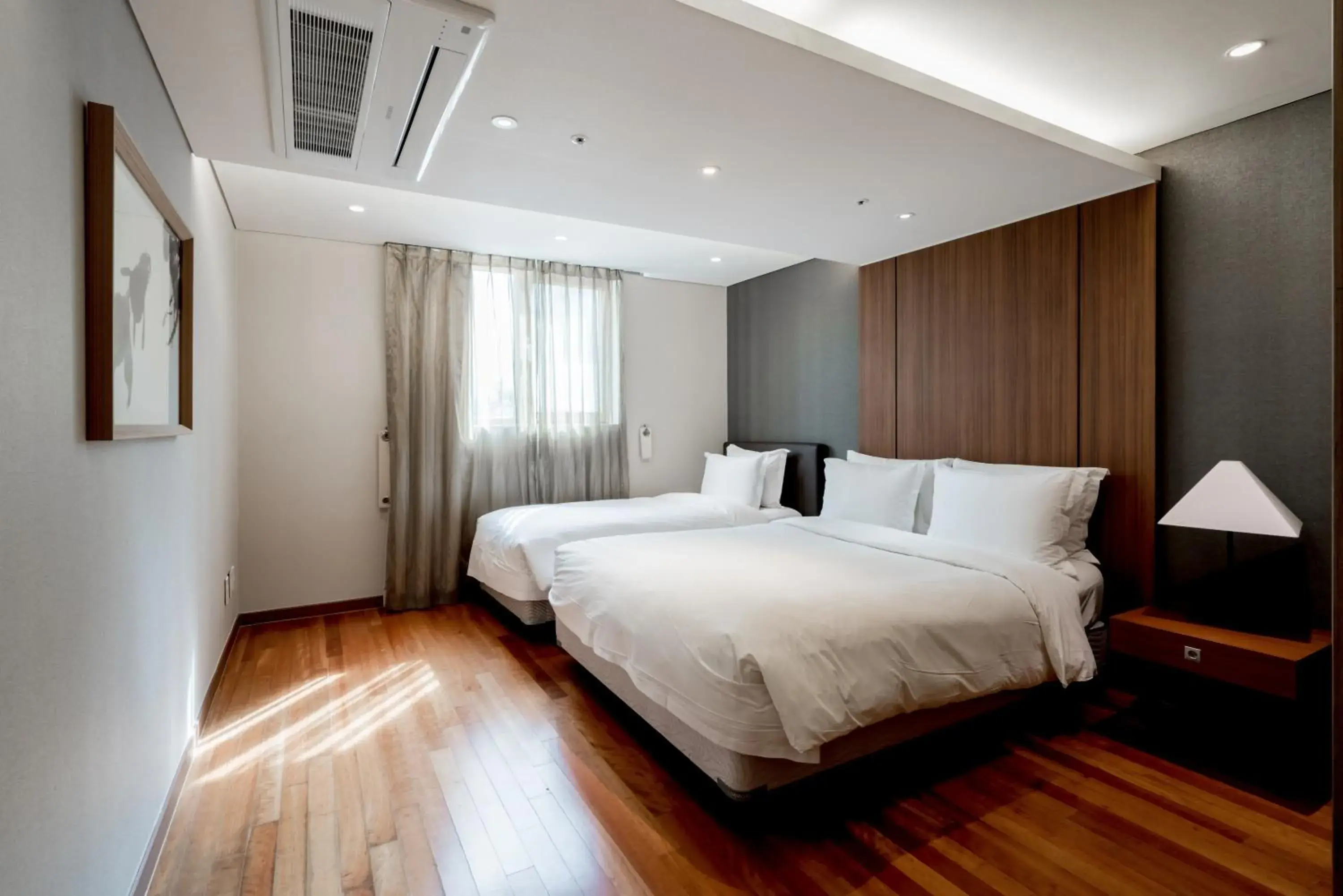 Bed in Oriens Hotel & Residences Myeongdong