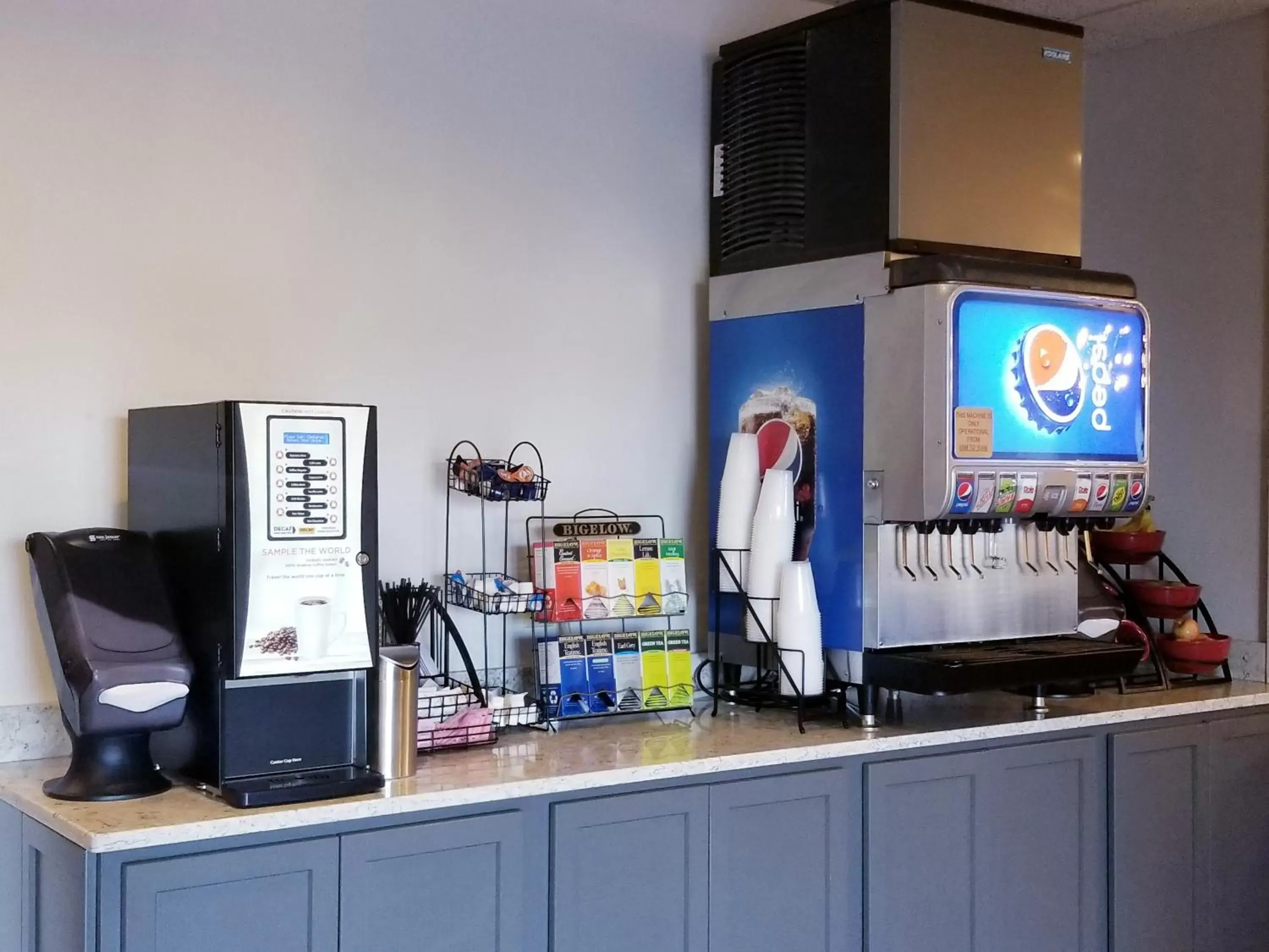 Coffee/tea facilities in Ramada by Wyndham Sellersburg/Louisville North