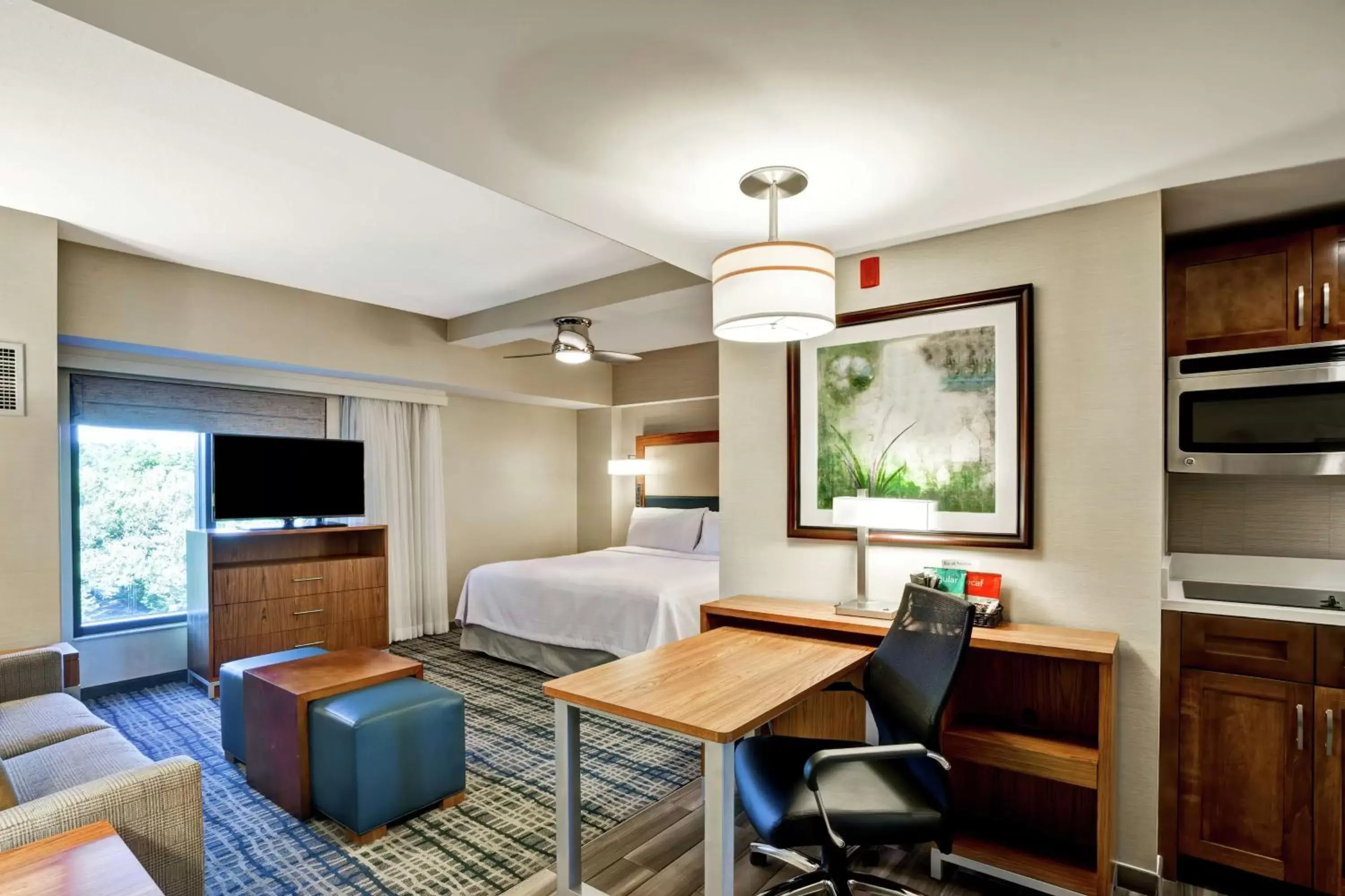 Bedroom, Seating Area in Homewood Suites by Hilton Boston Brookline-Longwood Medical