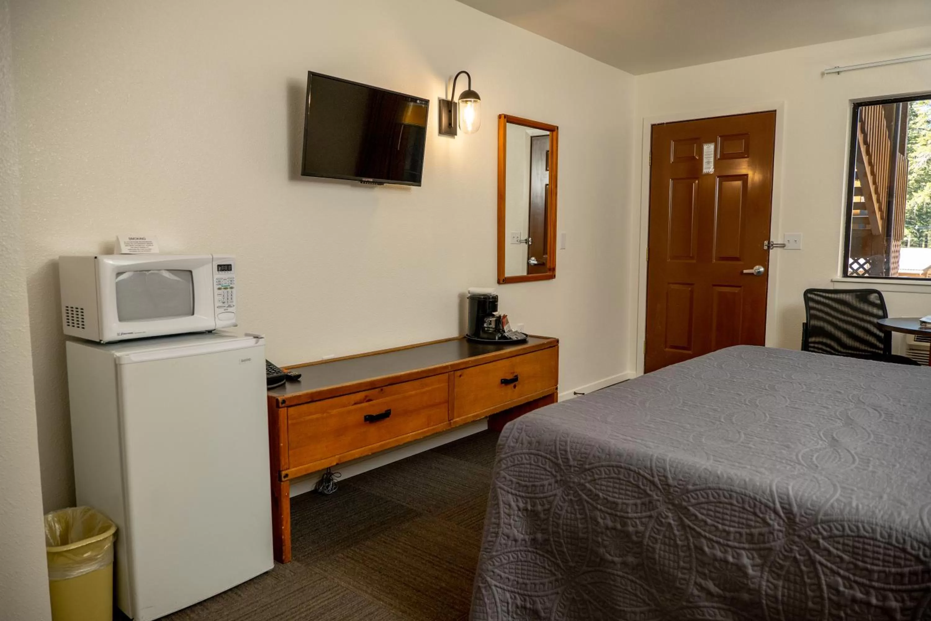 TV and multimedia, Bed in Eagle Cap Chalets