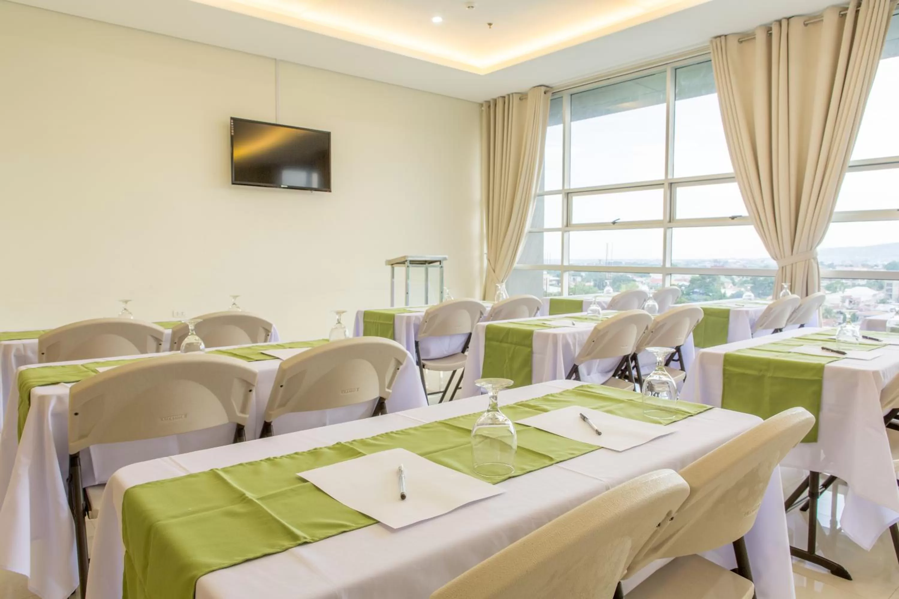 Banquet/Function facilities in Hamersons Hotel Cebu