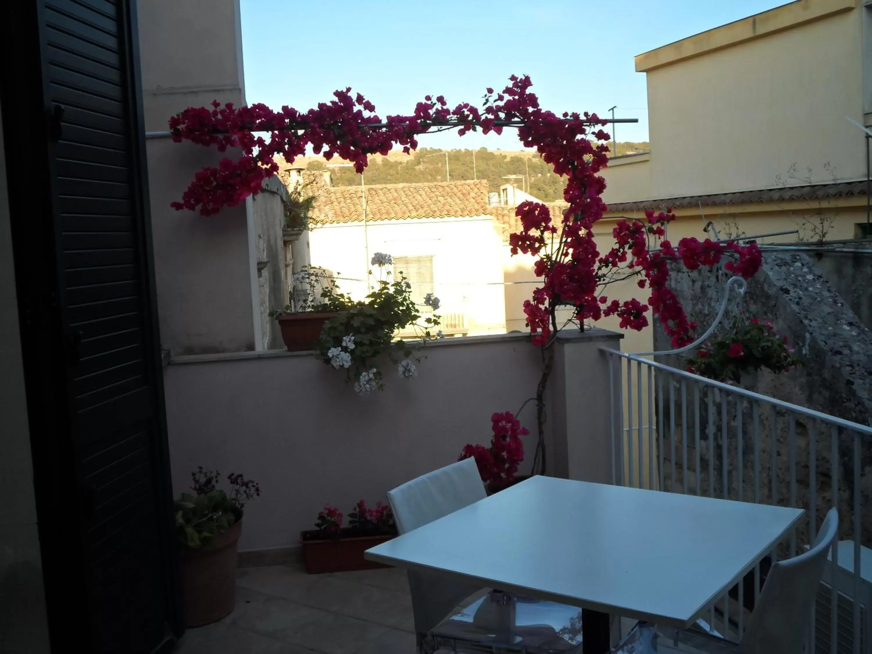 Balcony/Terrace in B&B Loft Famiglia Arezzo