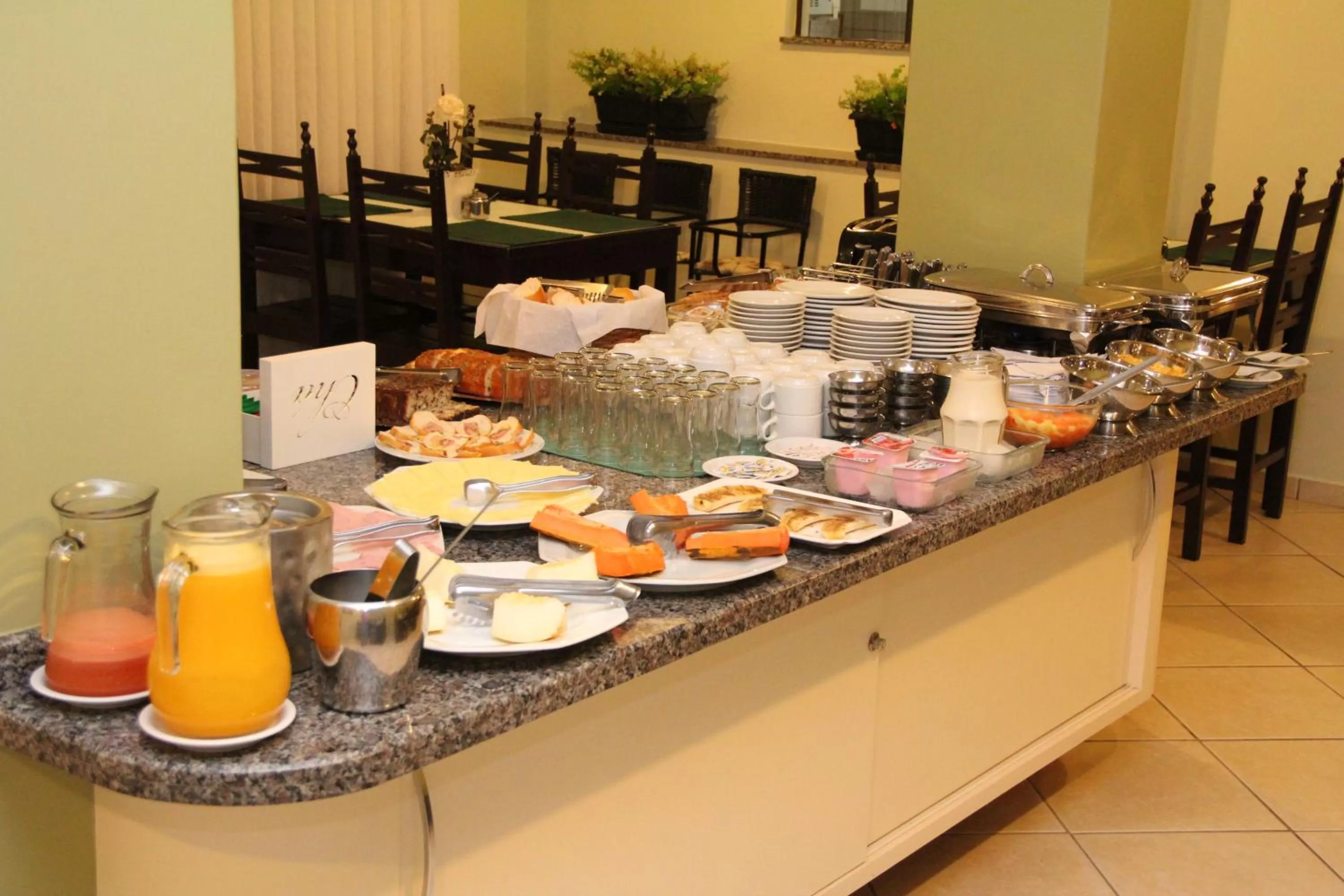On site, Food in Novo Hotel Herta