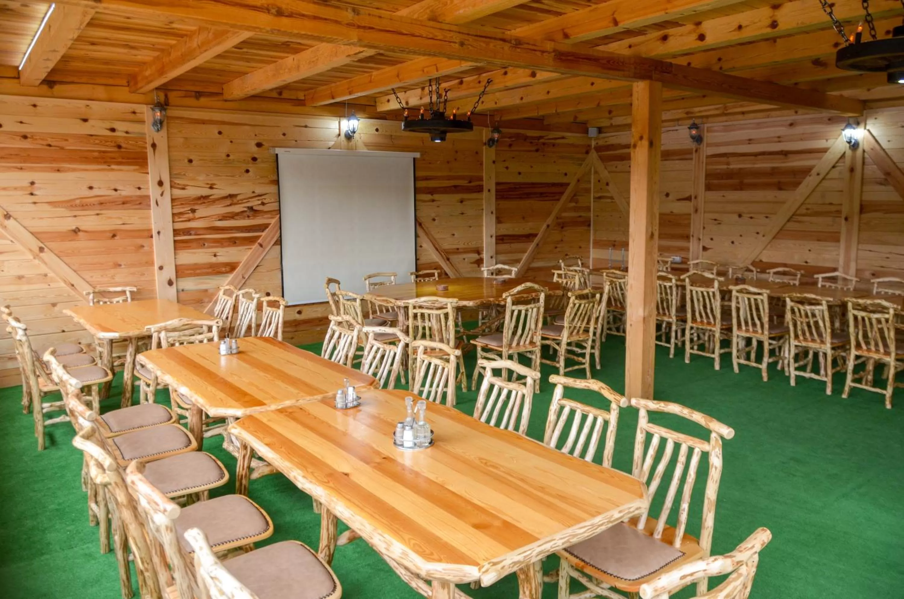 Restaurant/places to eat in Etno naselje KUM