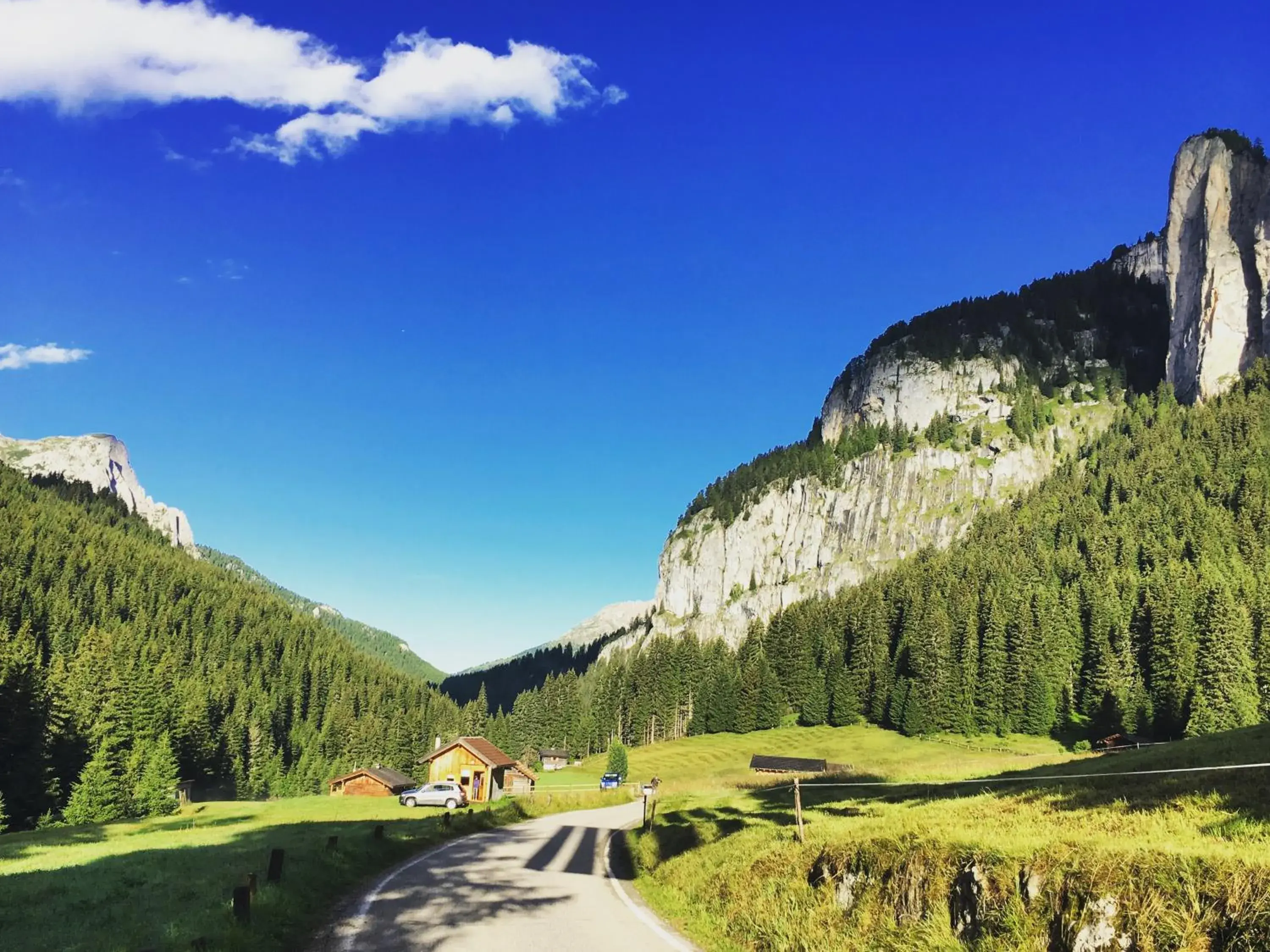 Hiking, Natural Landscape in Garni Enrosadira