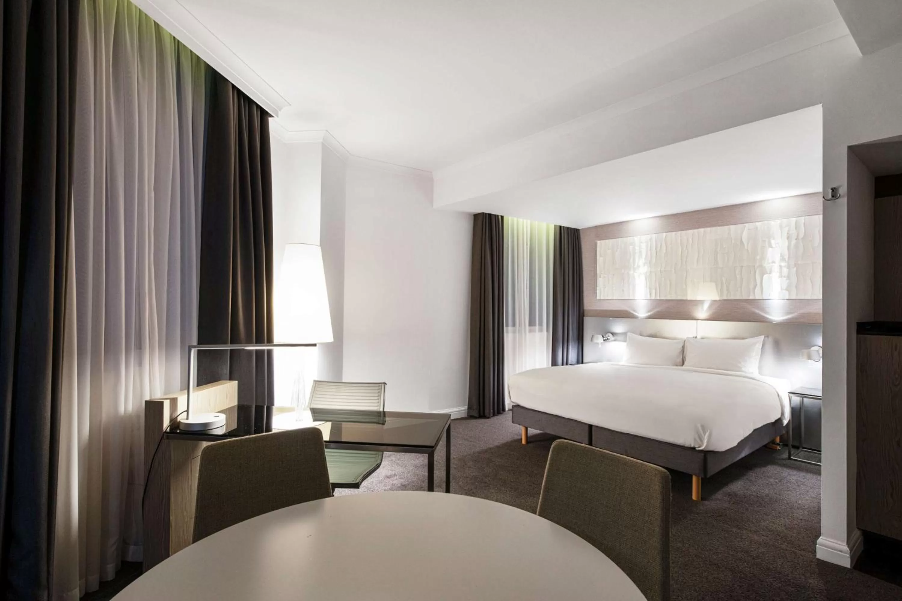 Photo of the whole room, Bed in Radisson Blu Hotel, Leeds City Centre