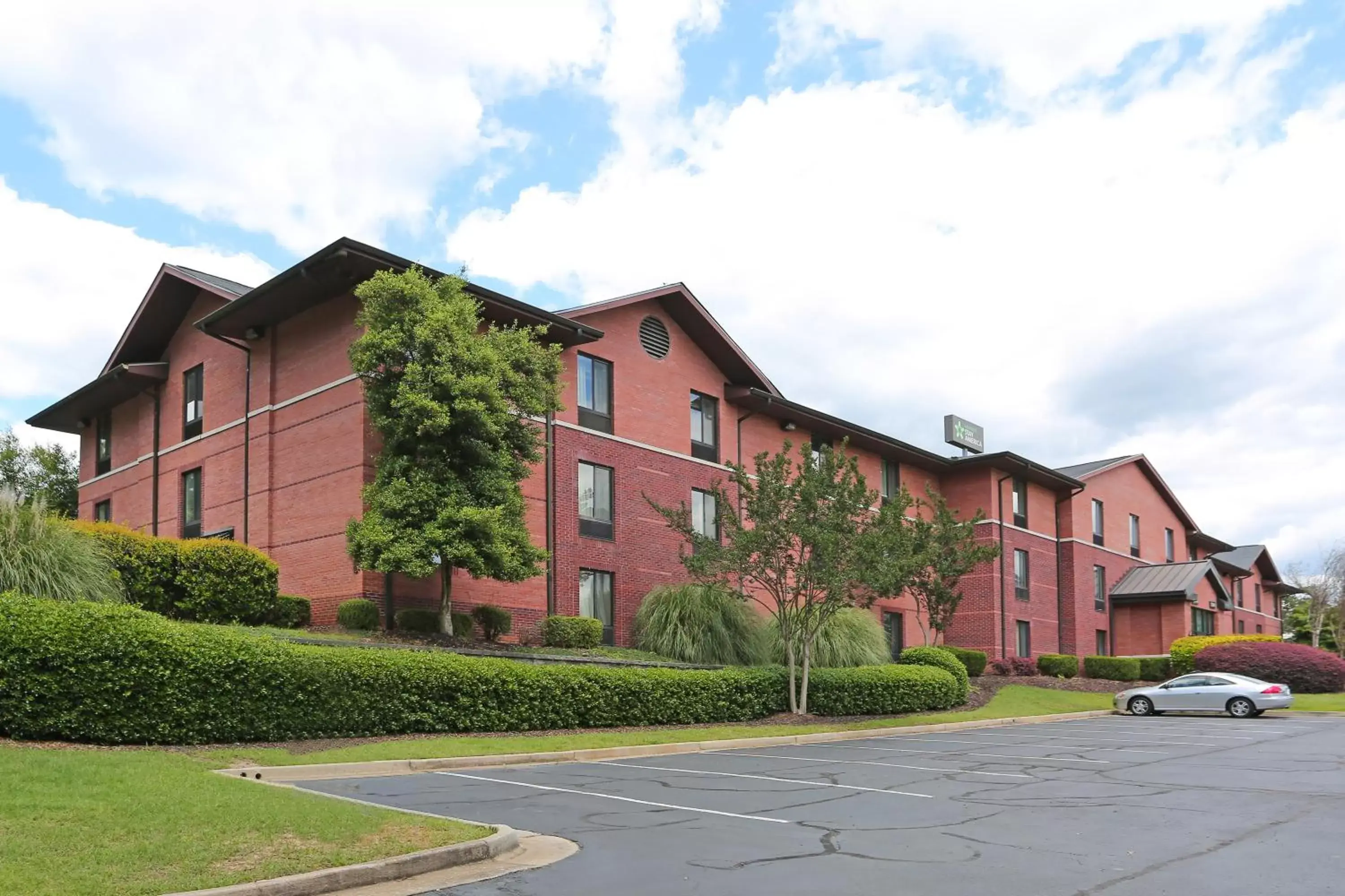 Property Building in Extended Stay America Suites - Macon - North