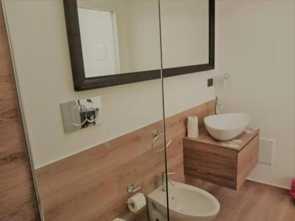 Bathroom in Hotel Noto Marina e Spa