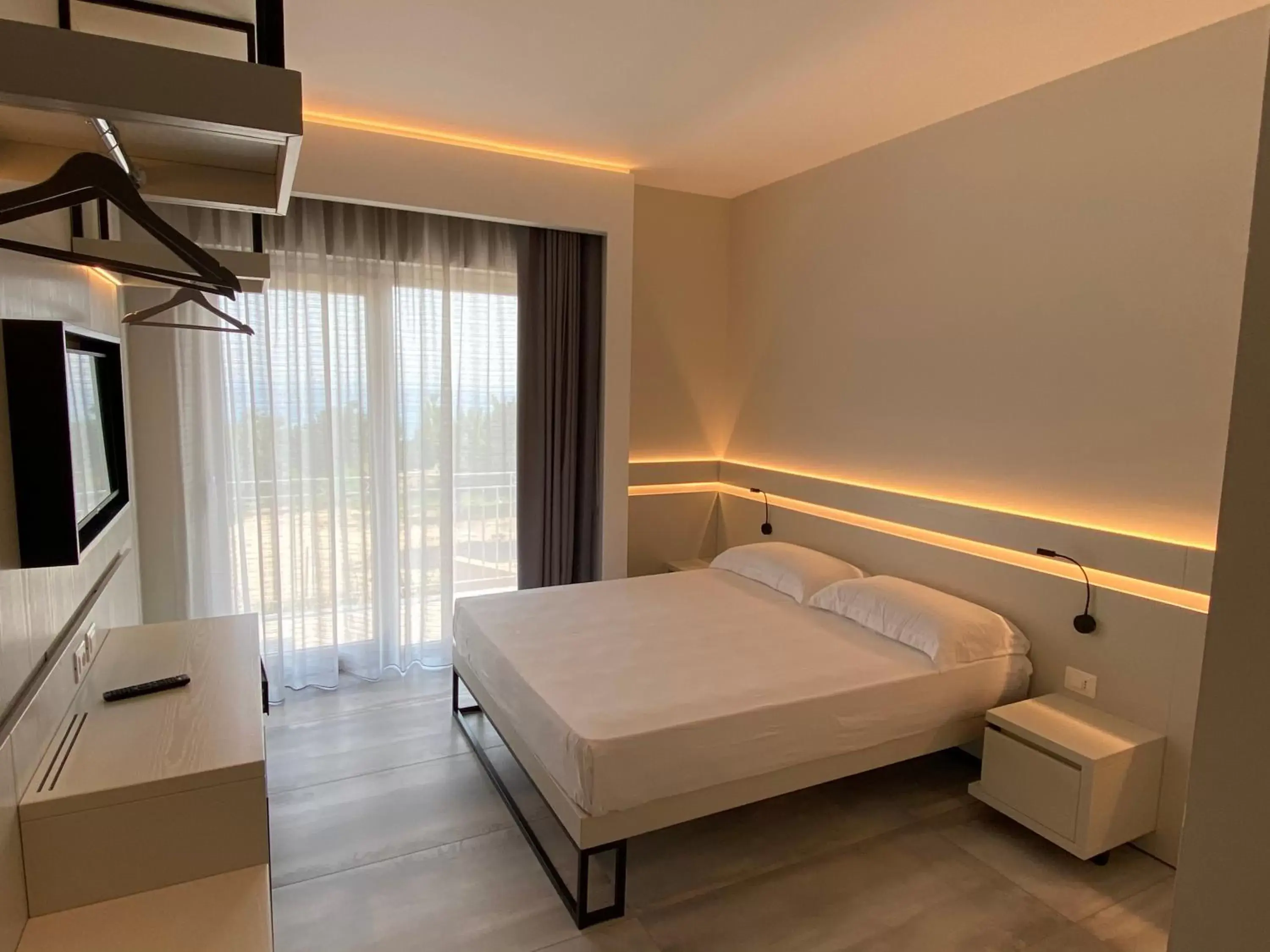 Bed in Aether Suites Tropea - Free Private Parking Bed in Aether Suites Tropea - Free Private Parking