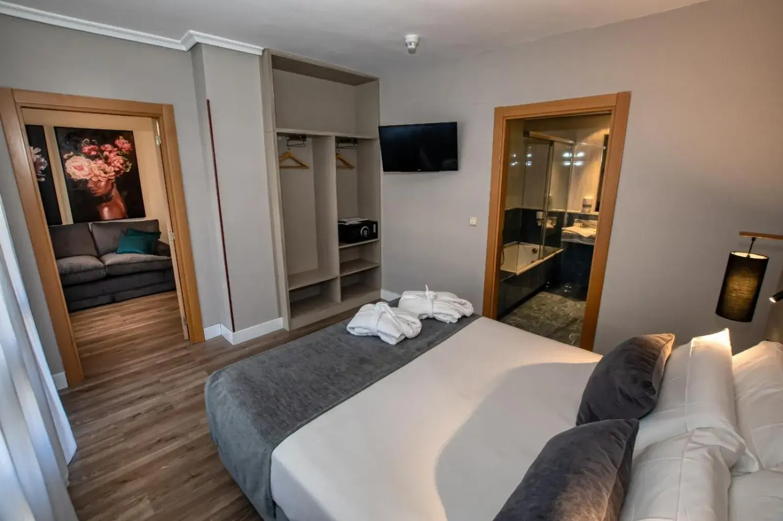 Bed in Hotel Castilla Vieja