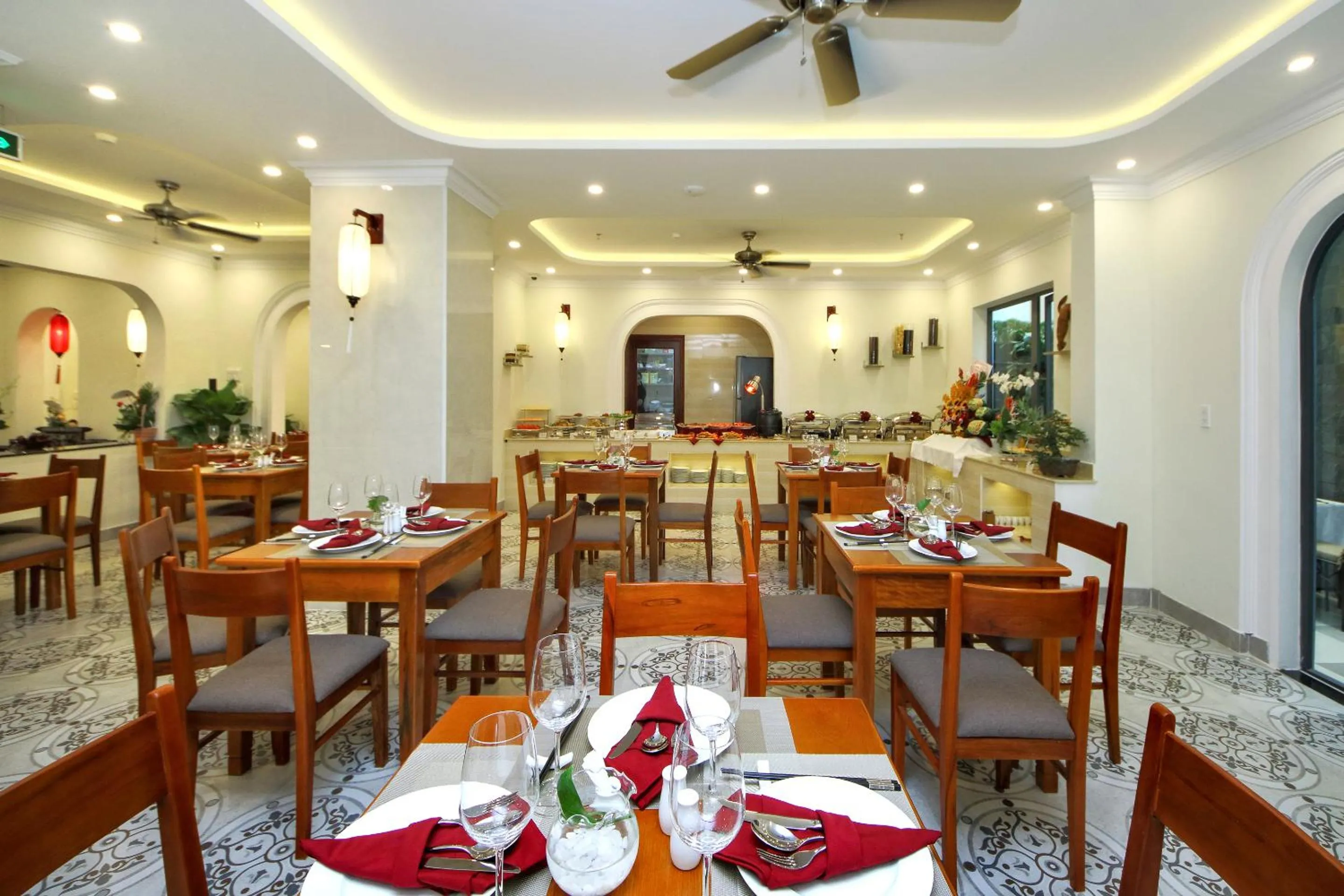 Restaurant/places to eat in Uptown Hoi An Hotel & Spa