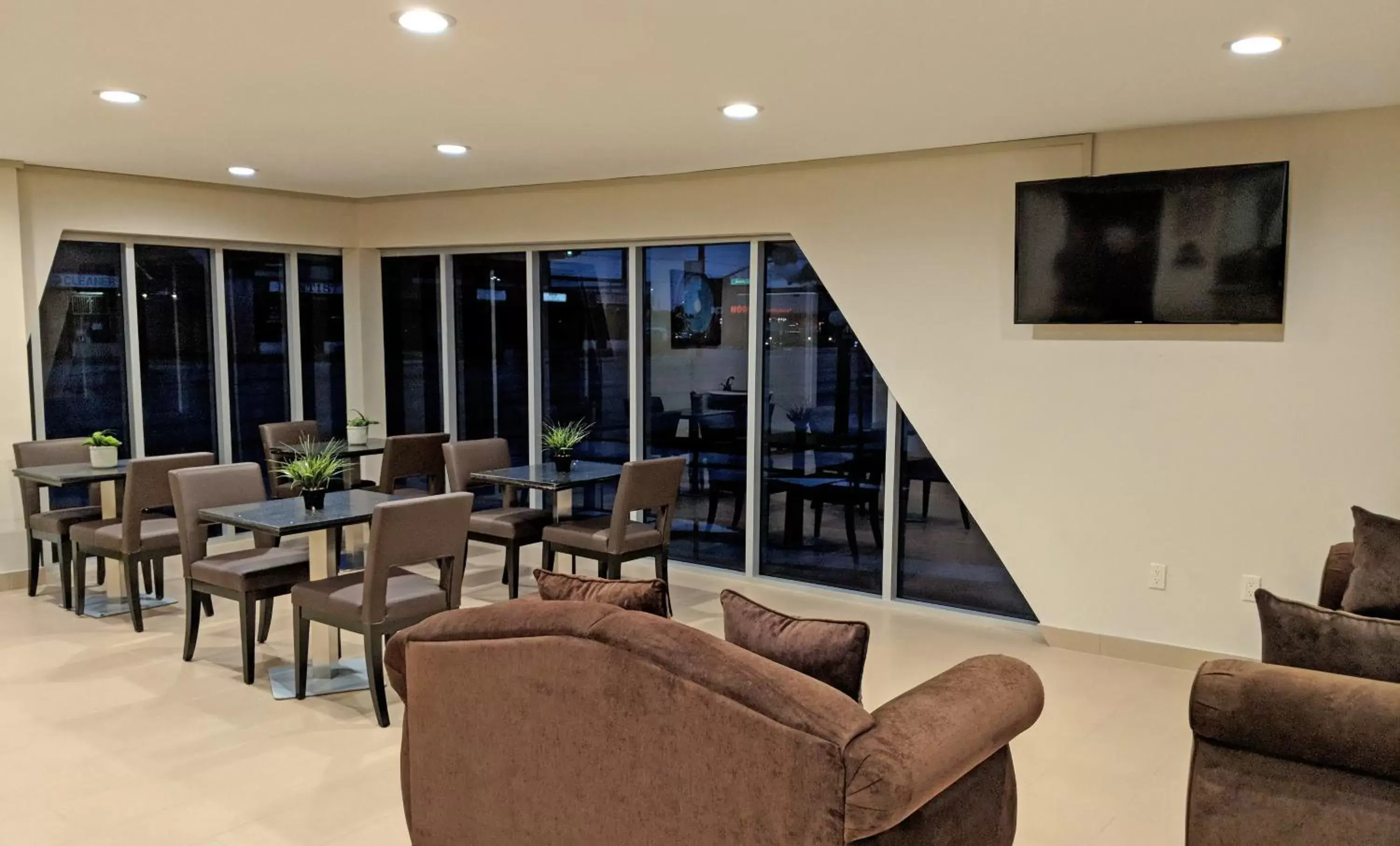 Lobby or reception, Seating Area in Epic Hotel