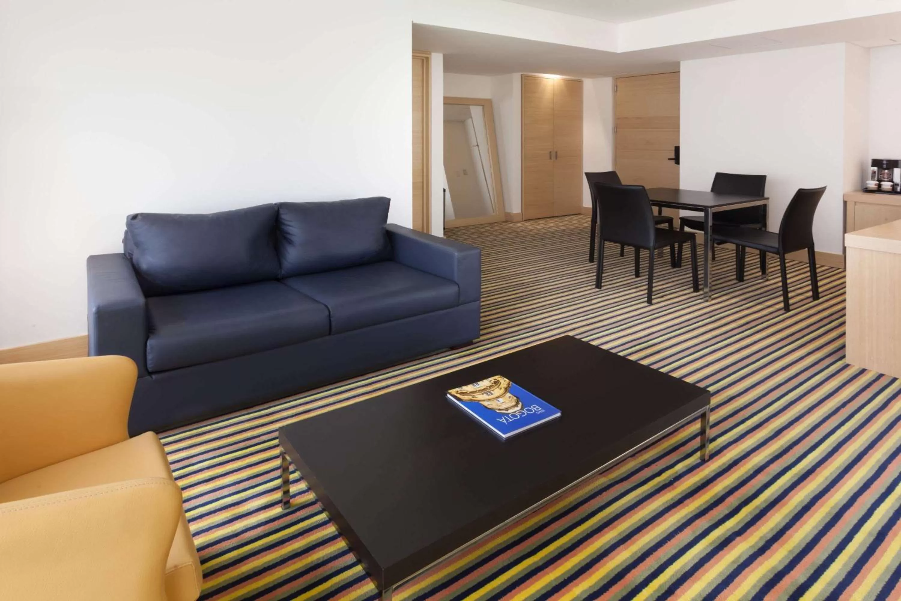 Photo of the whole room in Wyndham Bogota