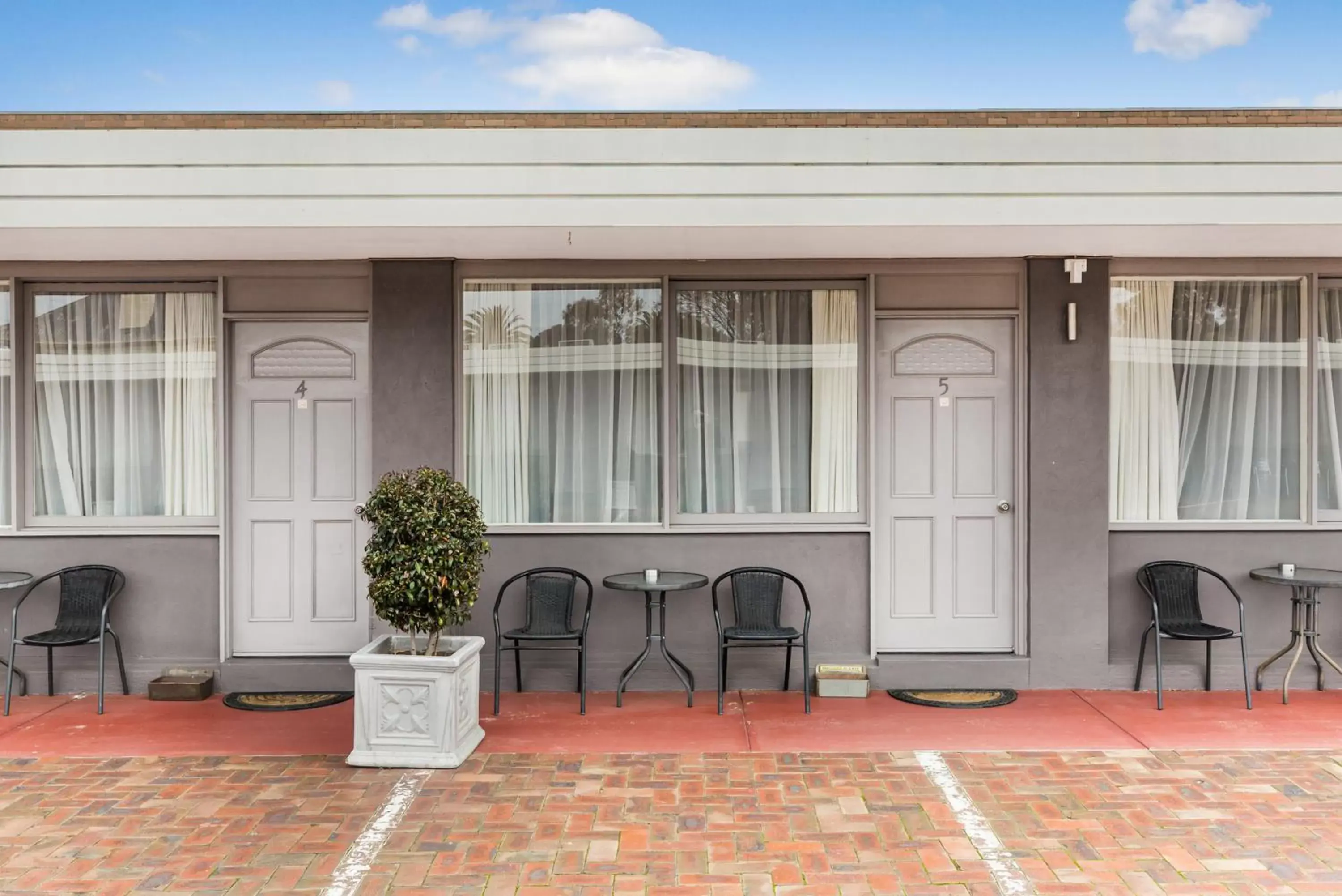 Facade/entrance in Bendigo McIvor Motor Inn