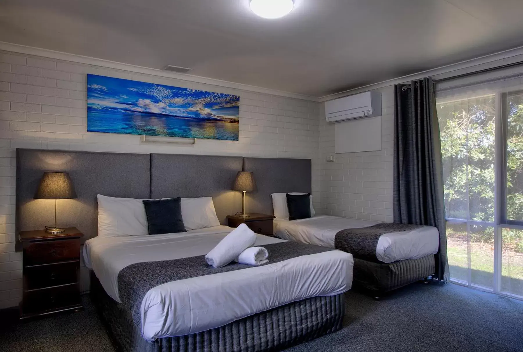 Deluxe Twin Room in Frankston Motel Deluxe Twin Room in Frankston Motel