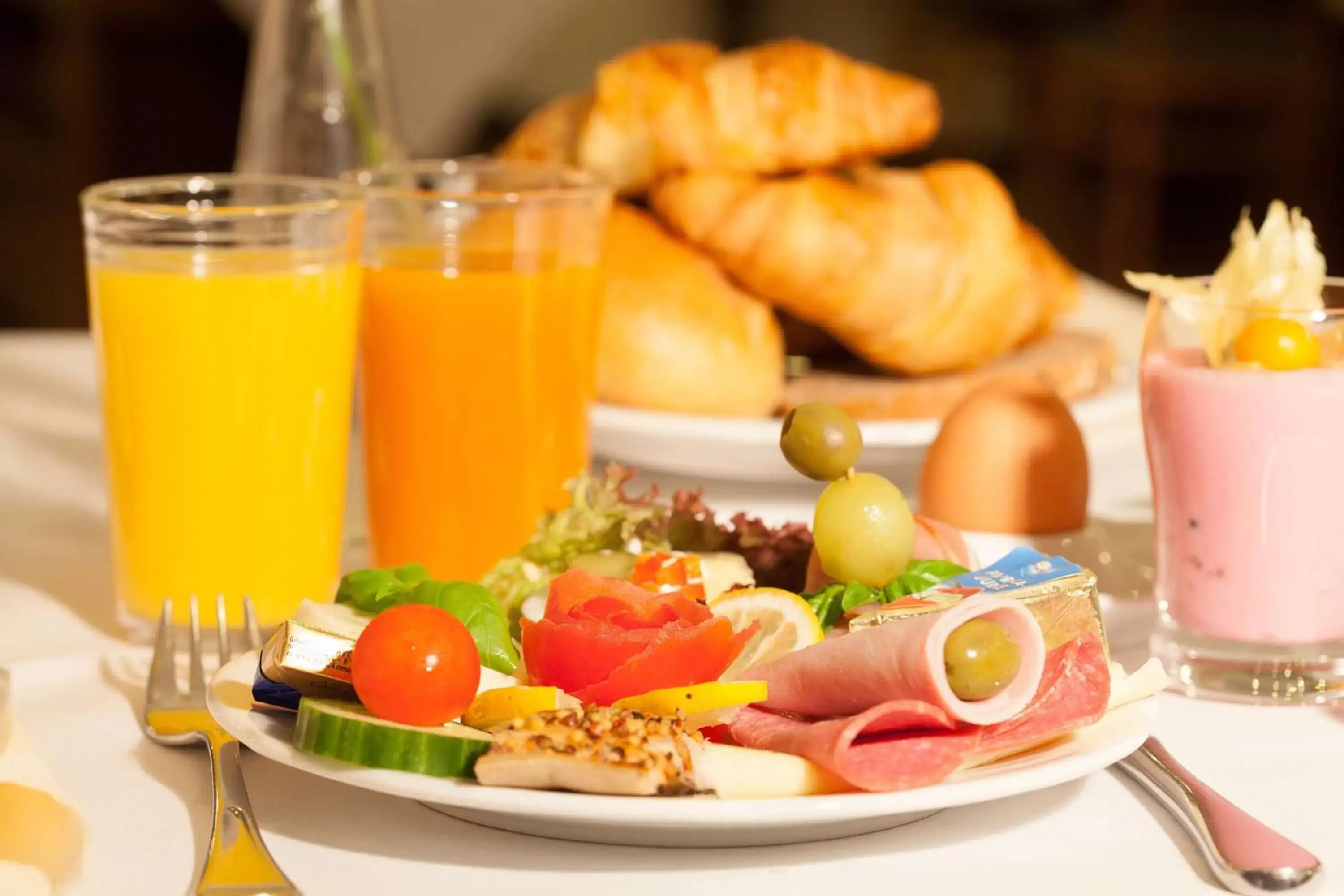 Restaurant/places to eat, Breakfast in Best Western Ambassador Hotel