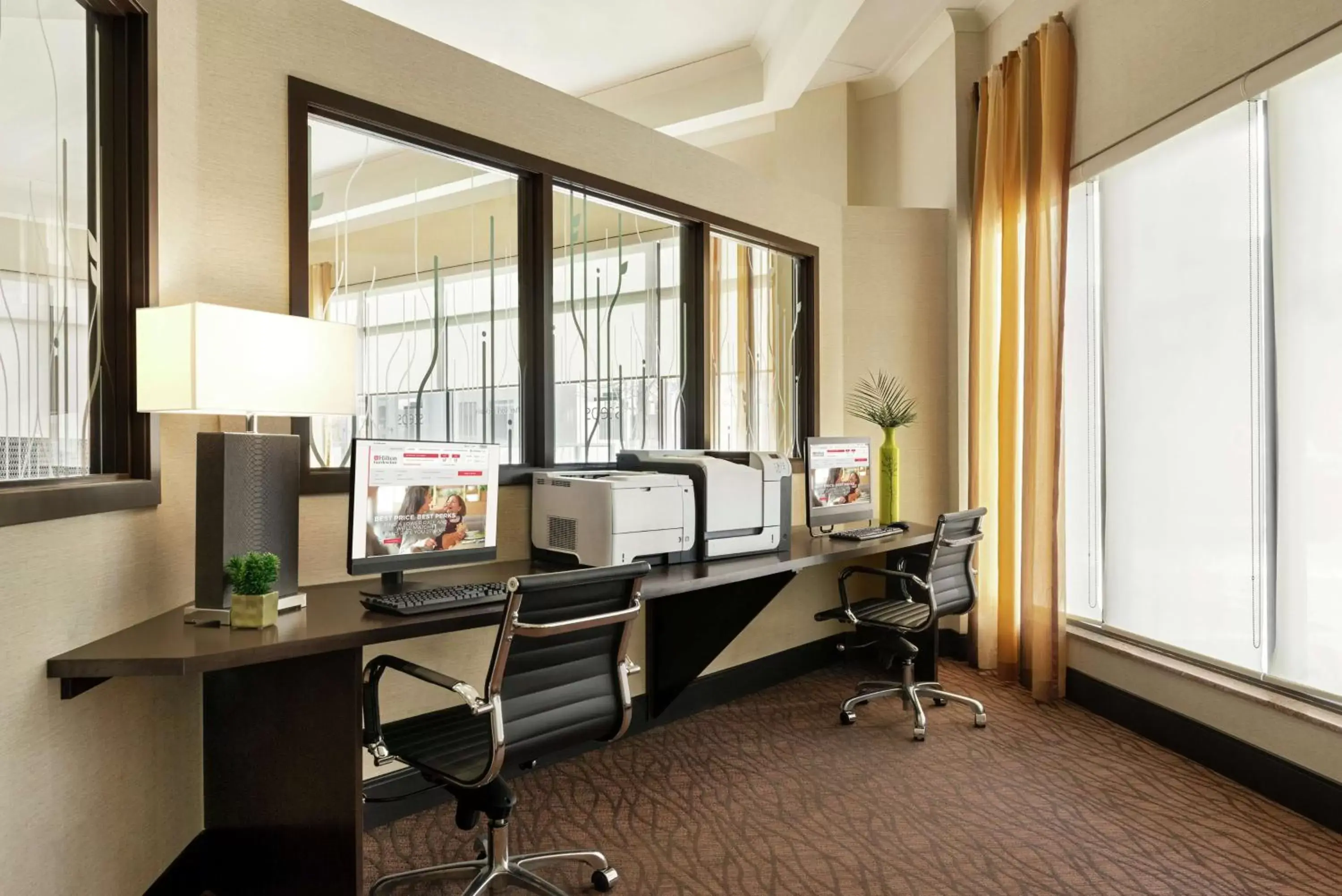 Business facilities in Hilton Garden Inn Saskatoon Downtown