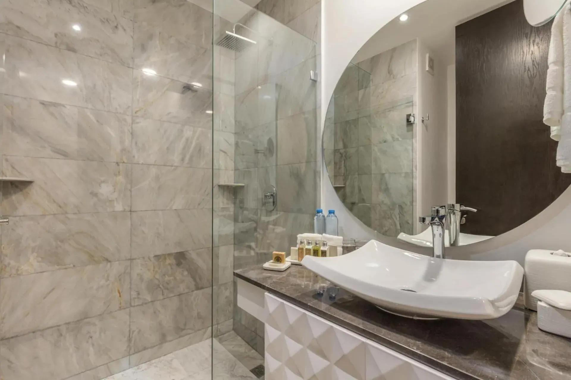 Bathroom in Serenity Hotel Boutique