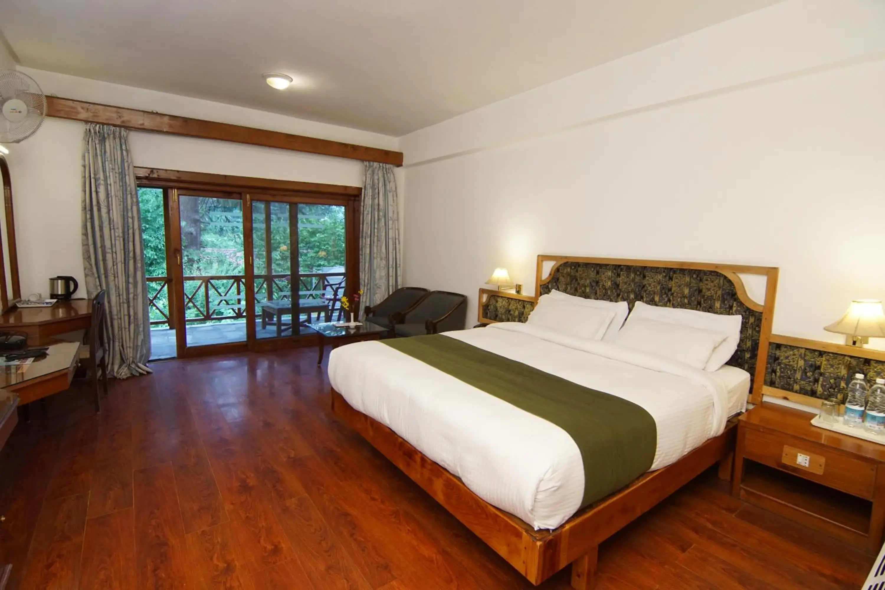 Bedroom, Bed in Banon Resorts