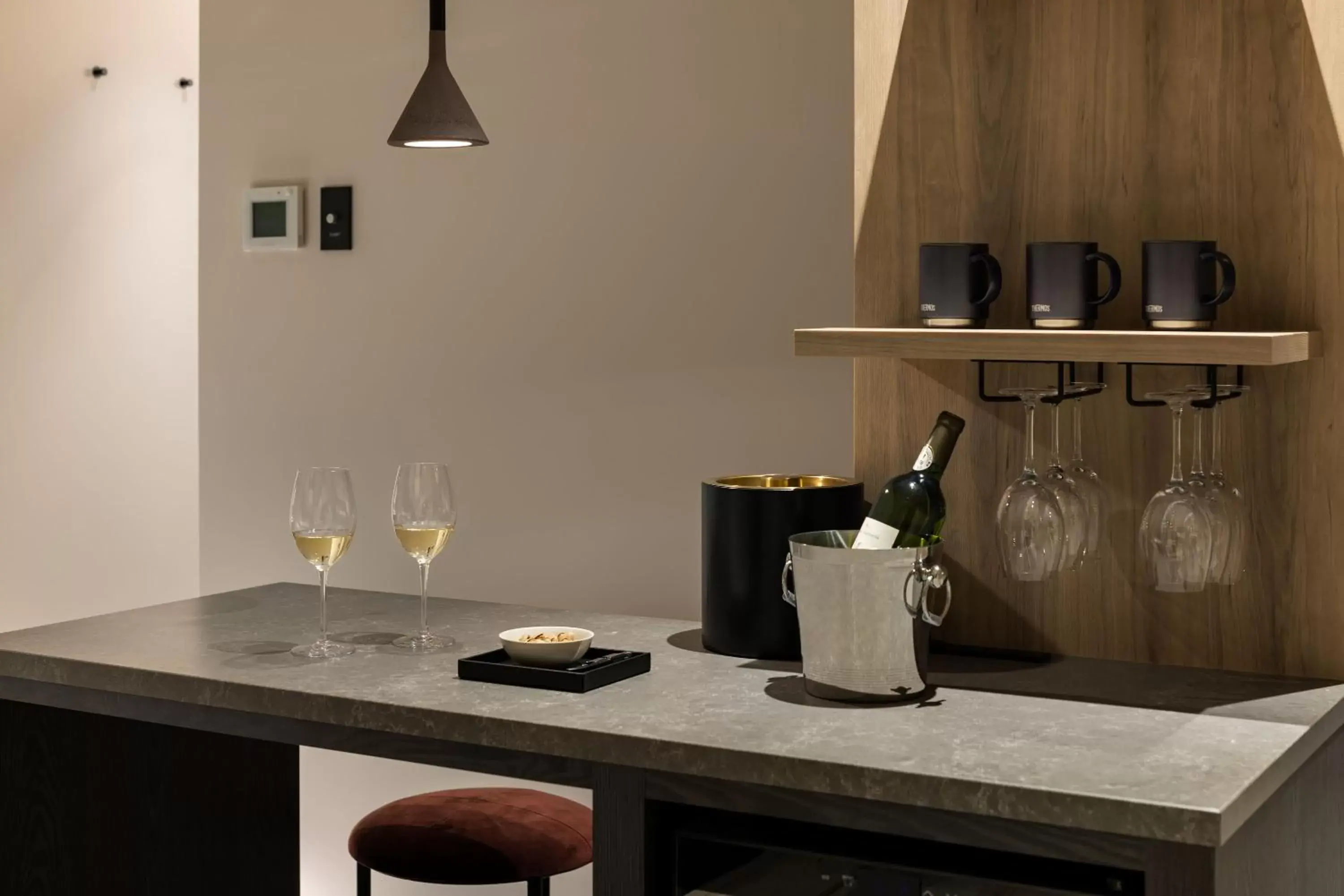 Photo of the whole room in the b namba-kuromon Photo of the whole room in the b namba-kuromon