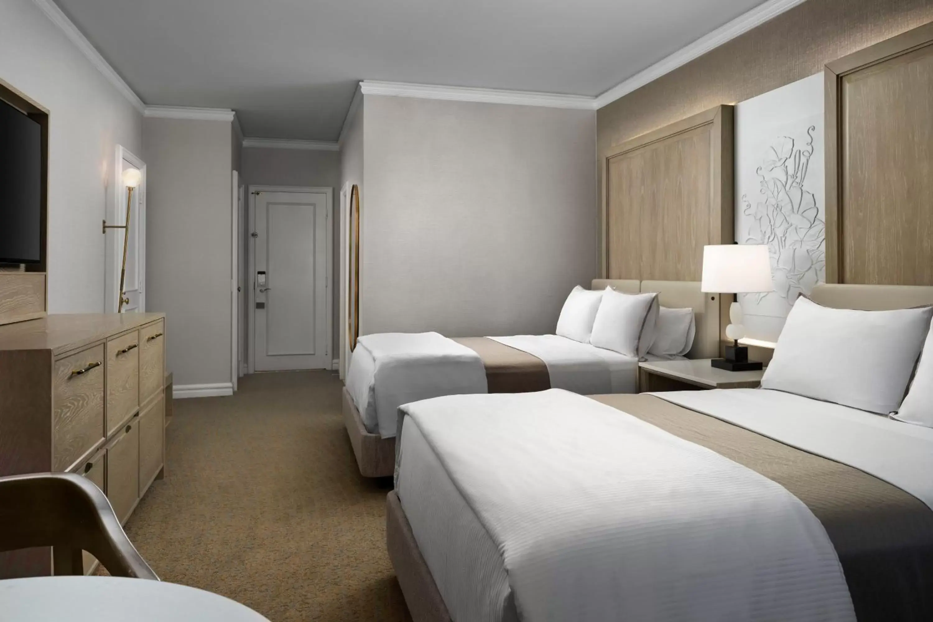 Photo of the whole room, Bed in The Westin Philadelphia