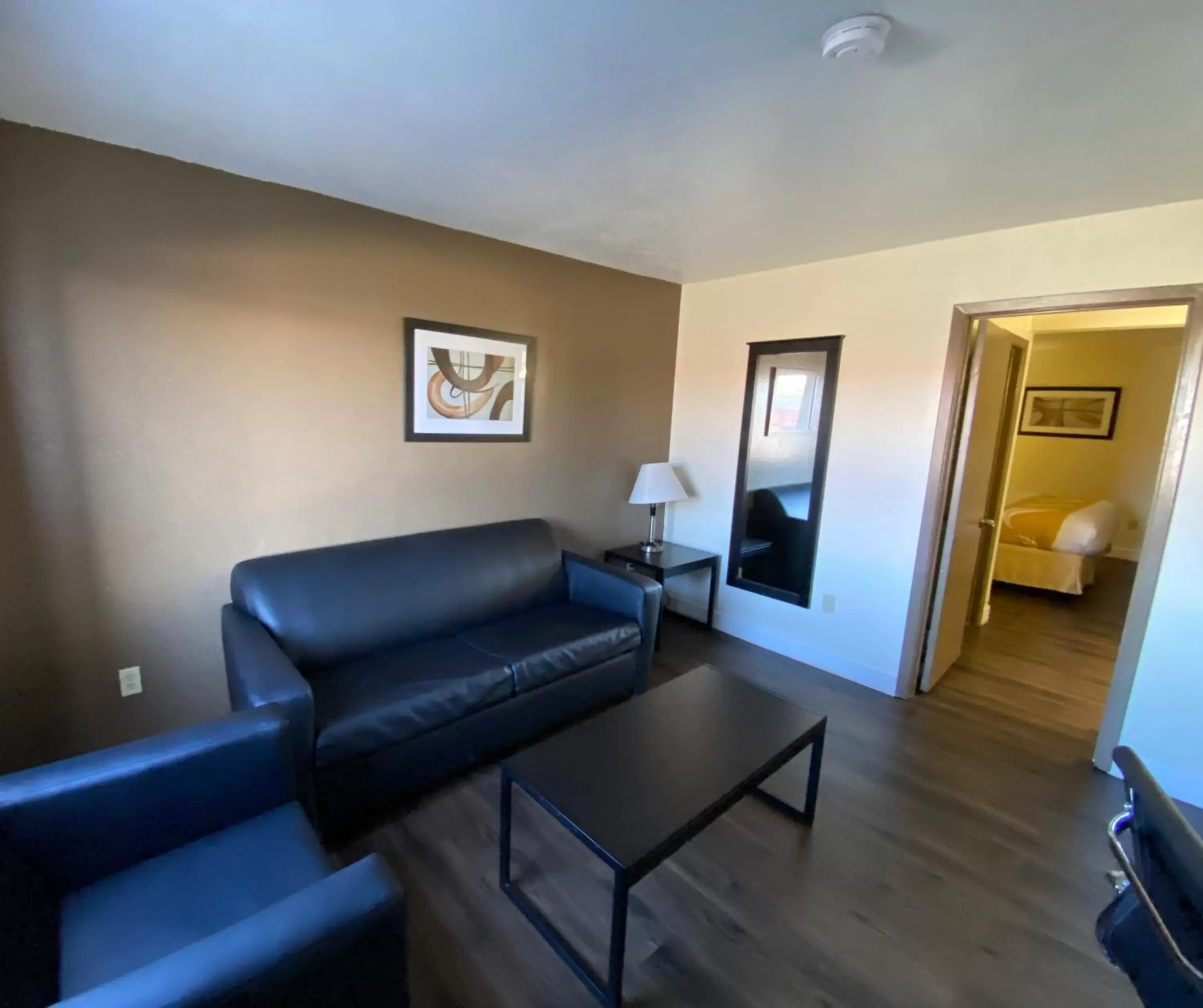 Living room, Seating Area in Quality Inn & Suites Del Rio