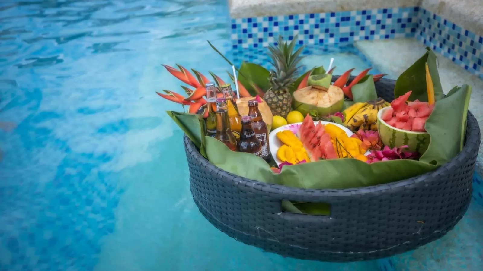 Food and drinks in Amphitrite Resort