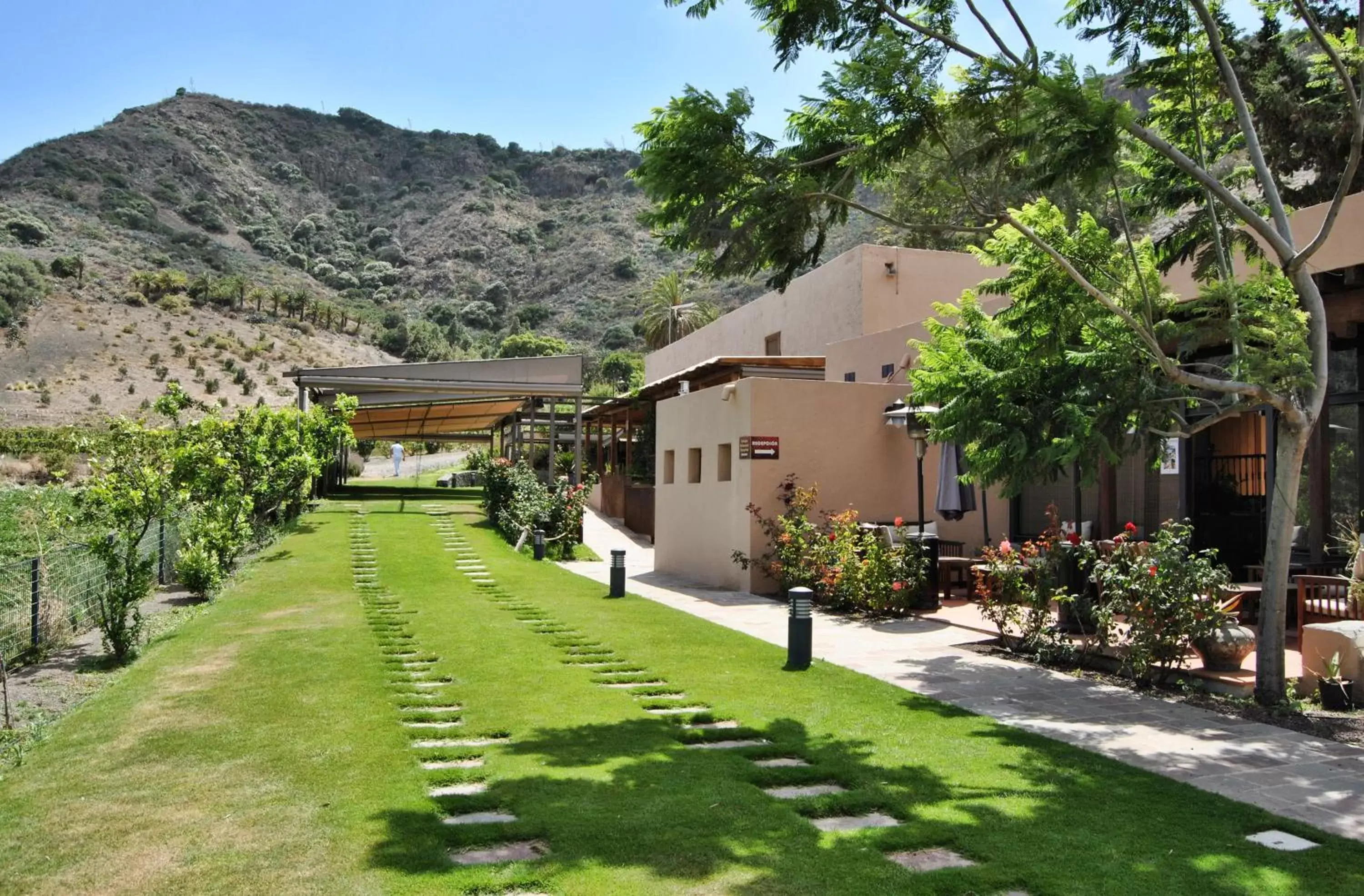 Facade/entrance, Property Building in Hotel Rural El Mondalón