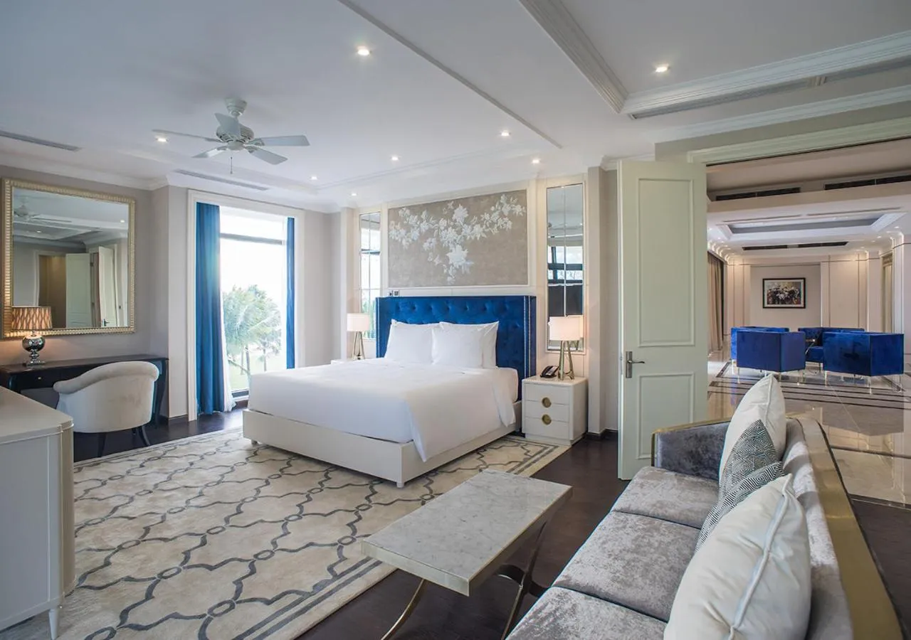 Bedroom, Bed in Radisson Blu Resort Phu Quoc