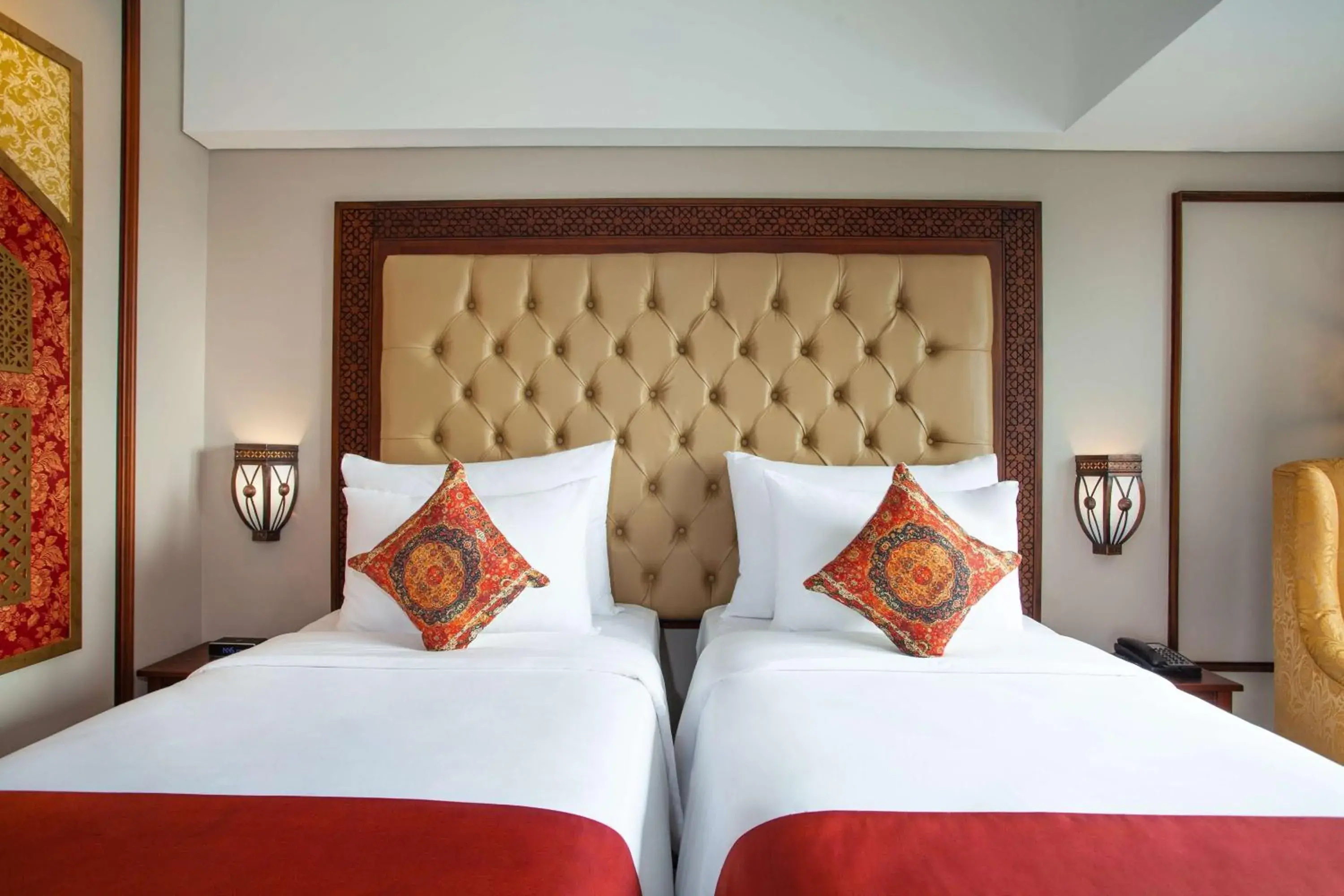 Bedroom, Bed in Alhambra Hotel & Convention, BW Signature Collection