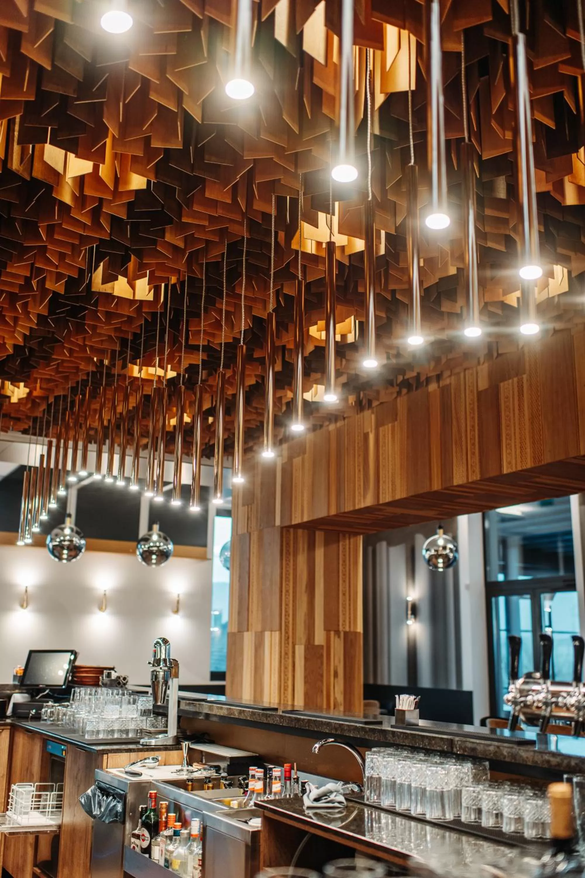 Restaurant/places to eat in Iza Hotel