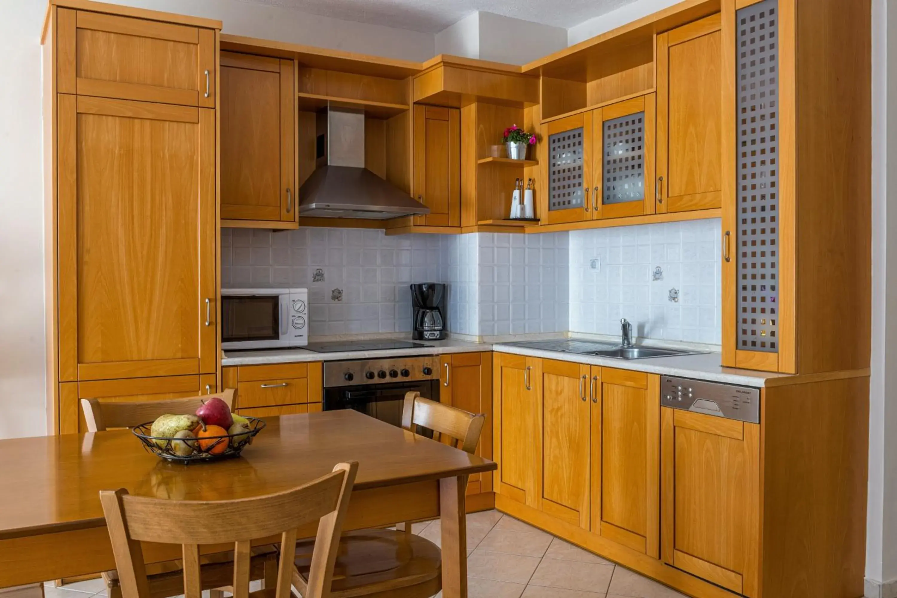 Kitchen or kitchenette, Kitchen/Kitchenette in Georgalas Sun Beach Resort