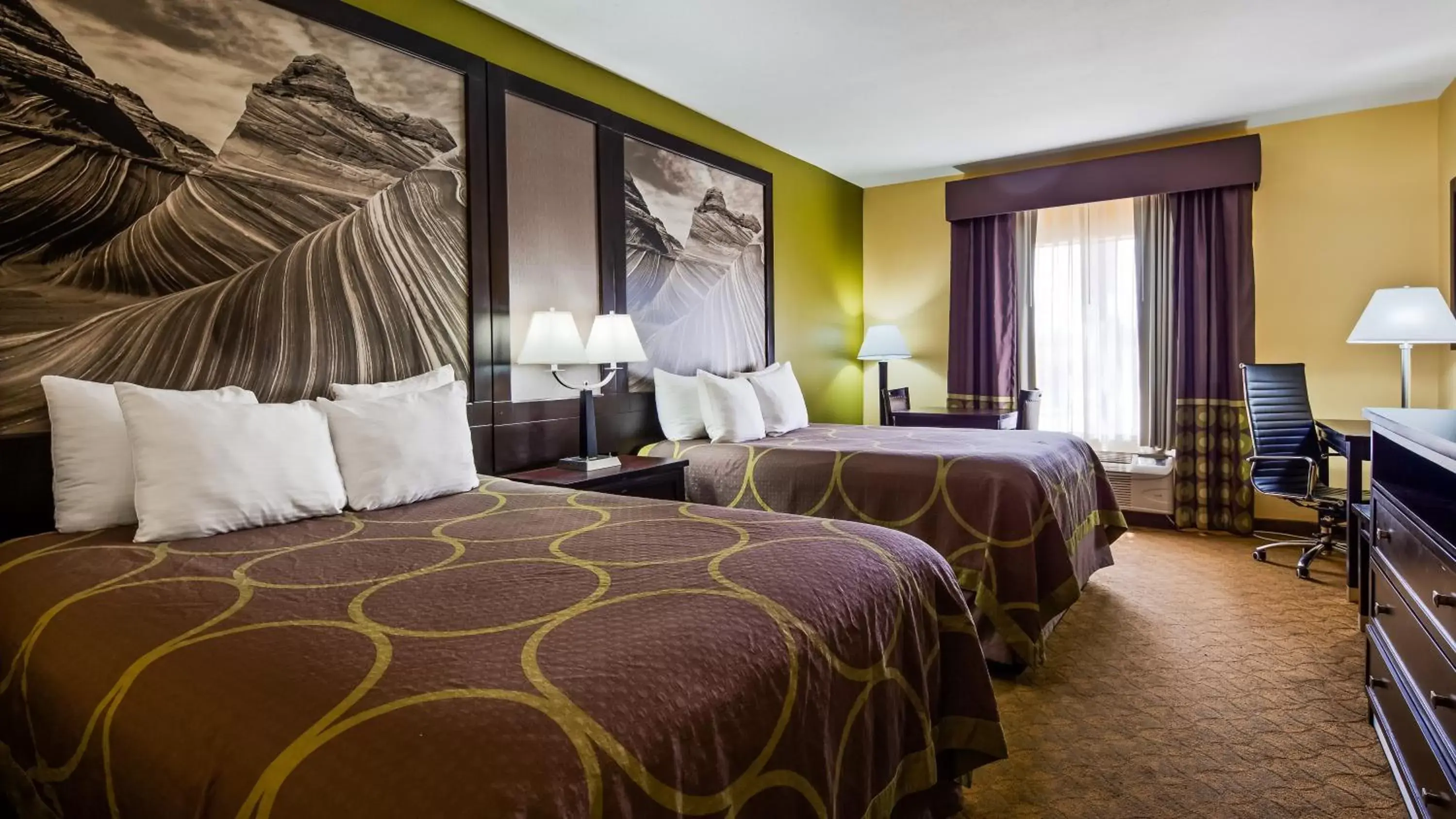 Bed in SureStay Plus Hotel by Best Western Alvin