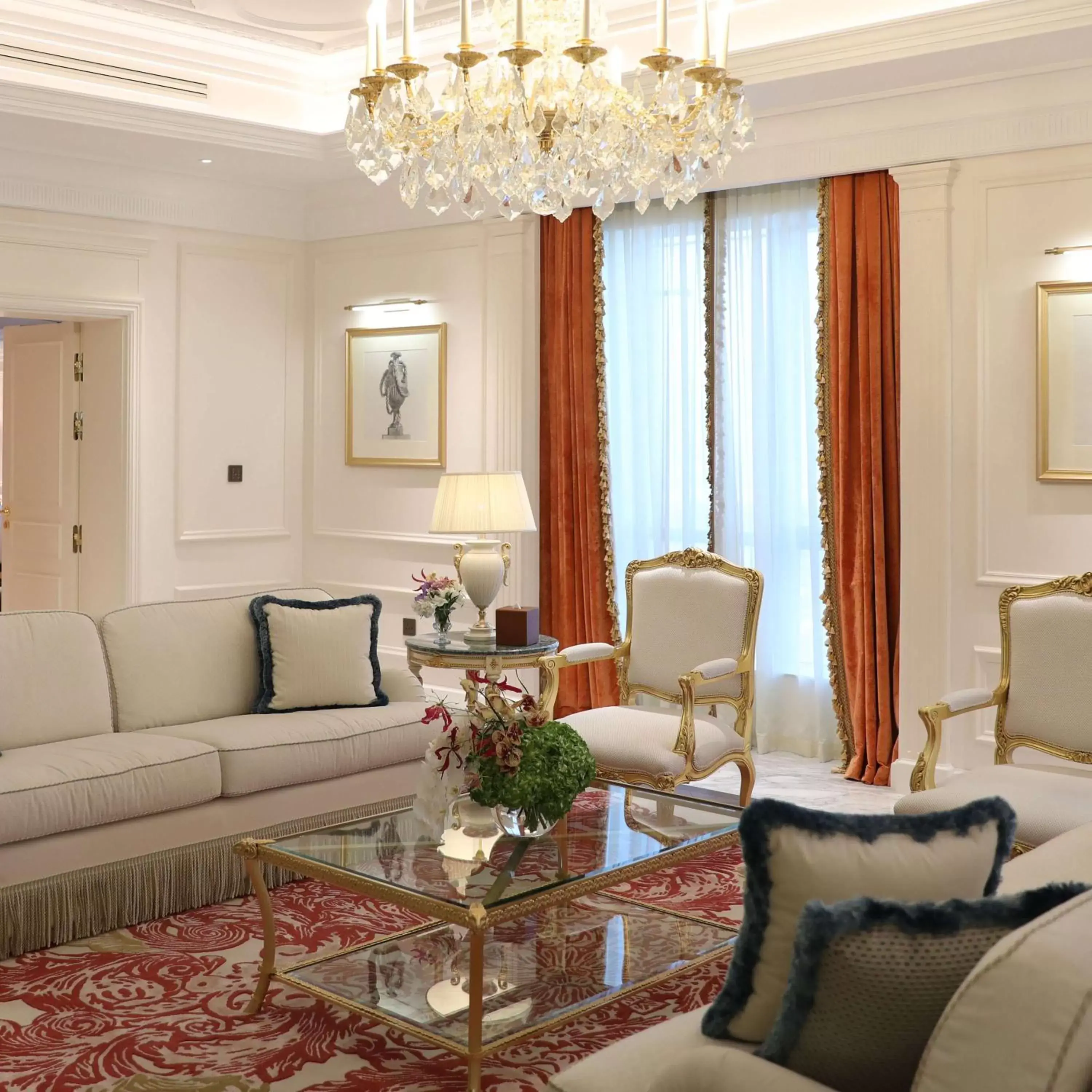 Living room, Seating Area in The Plaza Doha, LXR Hotels & Resorts