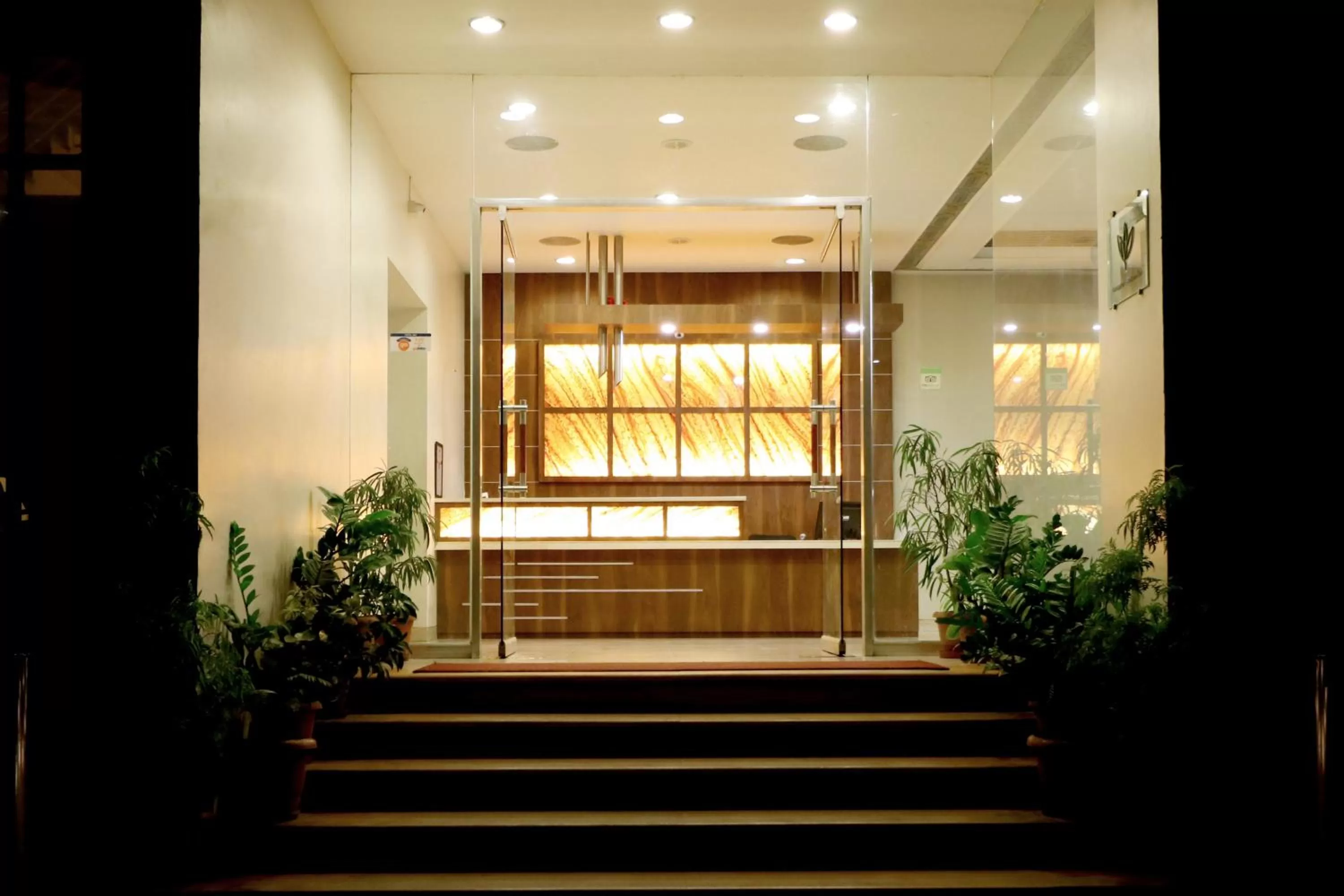 Restaurant/places to eat in Hotel AGC