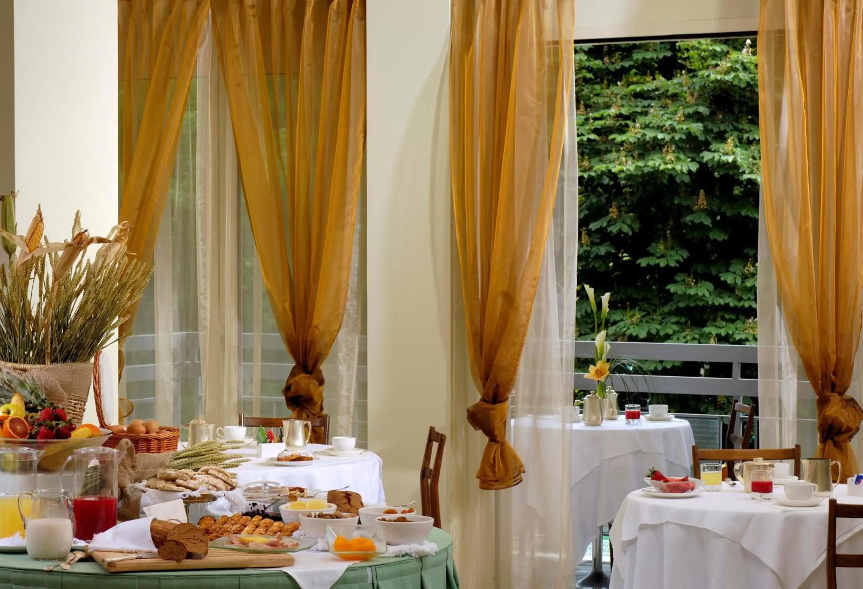 Breakfast, Restaurant/Places to Eat in Rizzi Aquacharme Hotel & Spa
