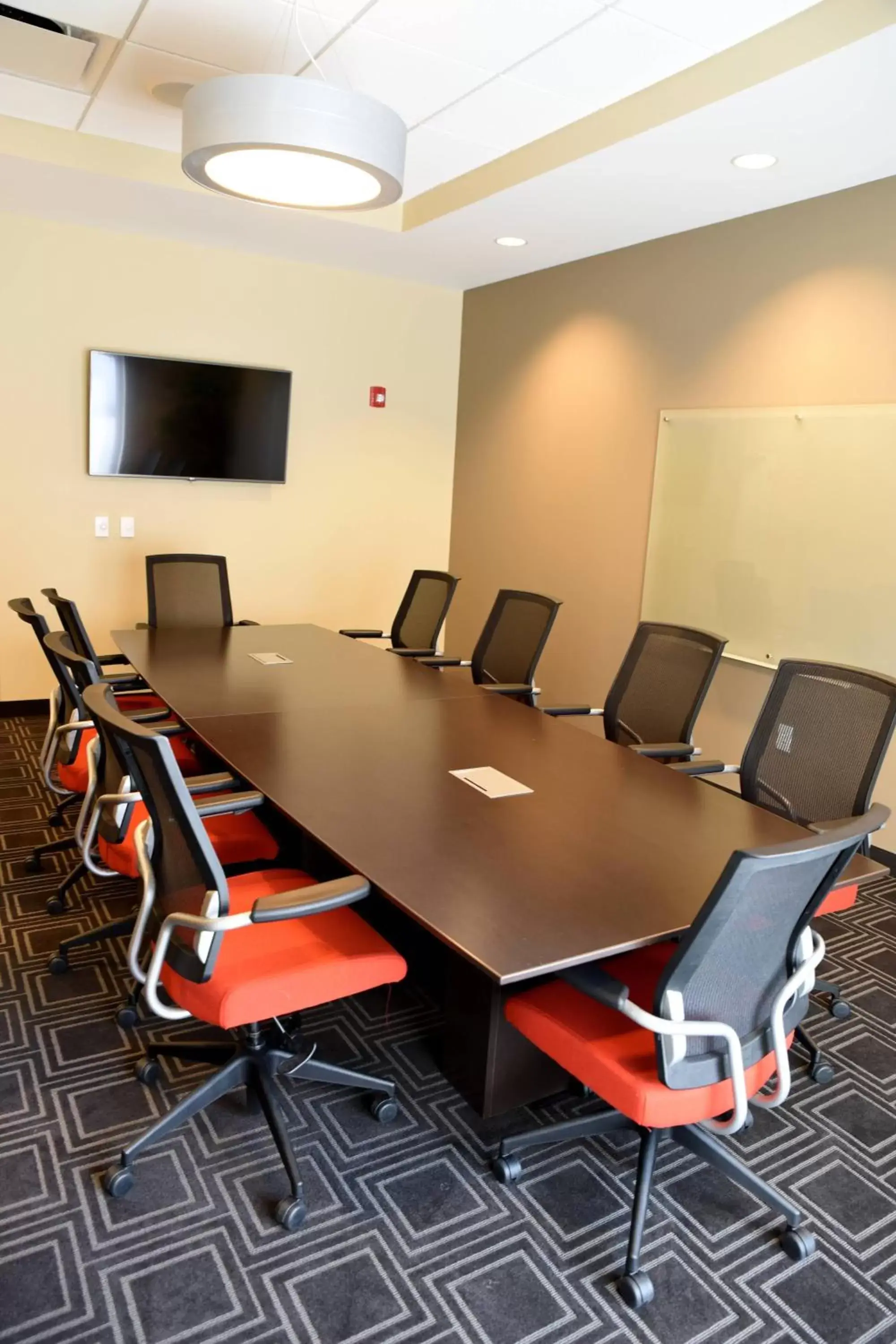 Meeting/conference room in TownePlace Suites by Marriott Lawrence Downtown