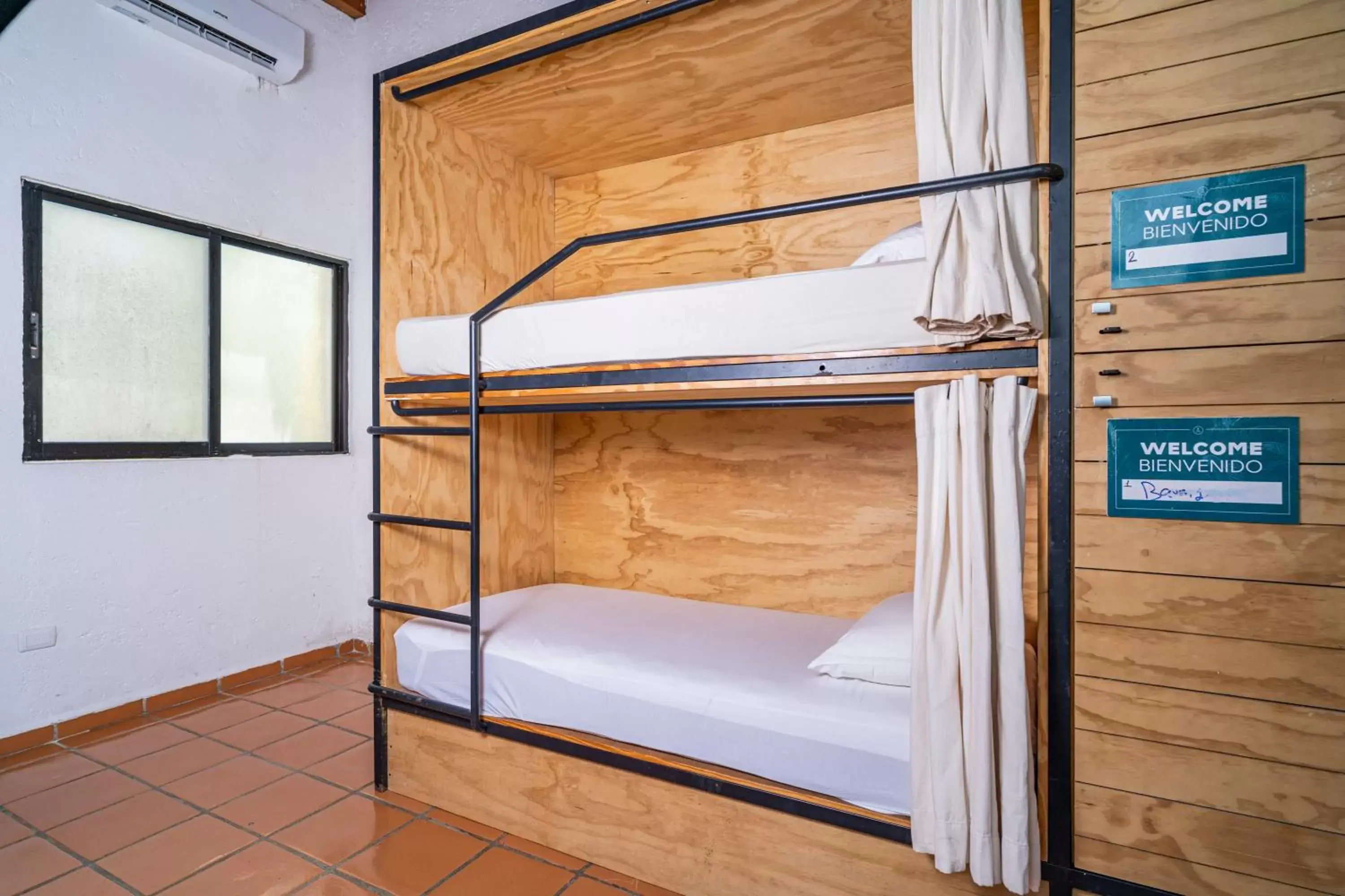 Bed, Bunk Bed in Mezcal Hostel