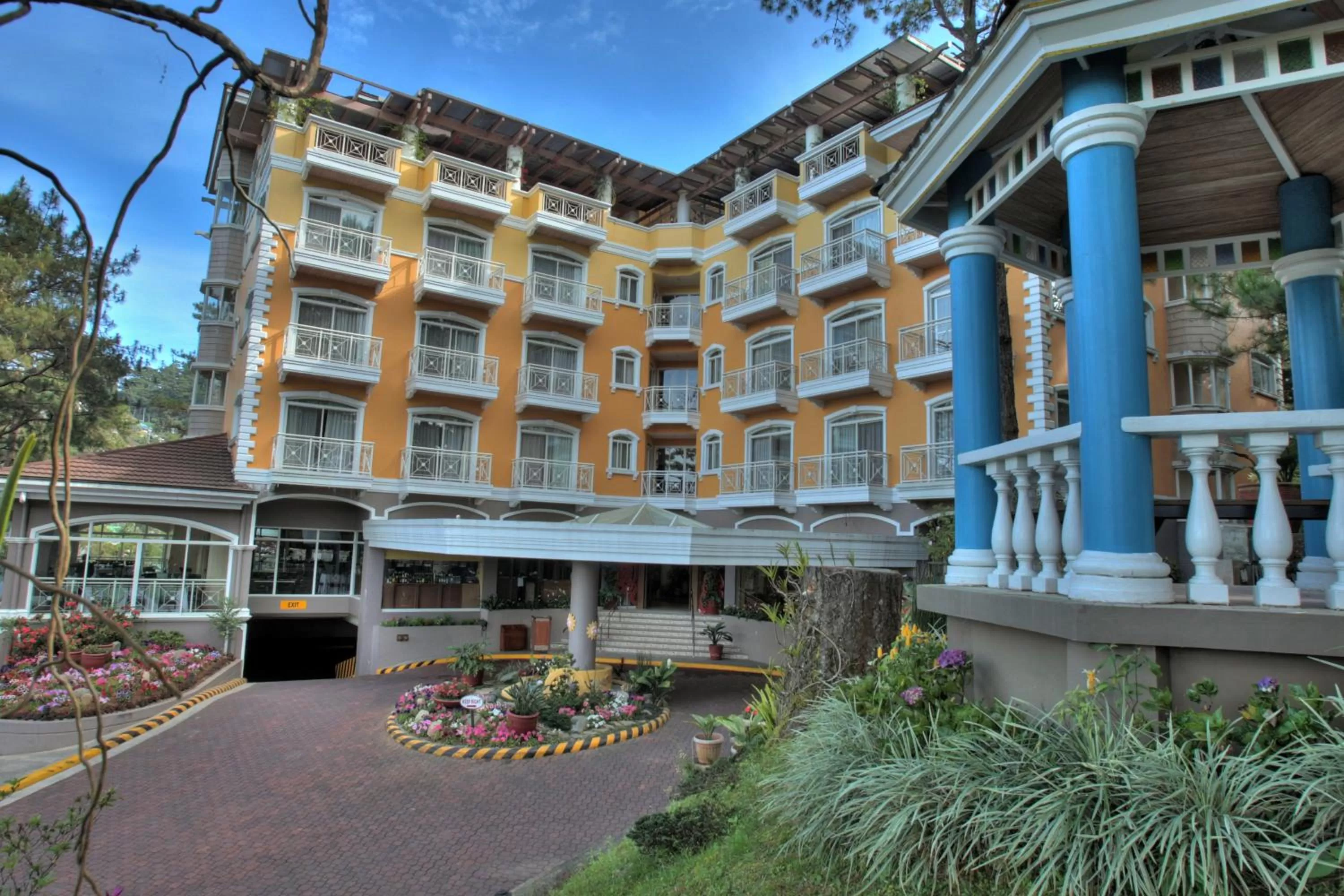 Property building in Hotel Elizabeth - Baguio