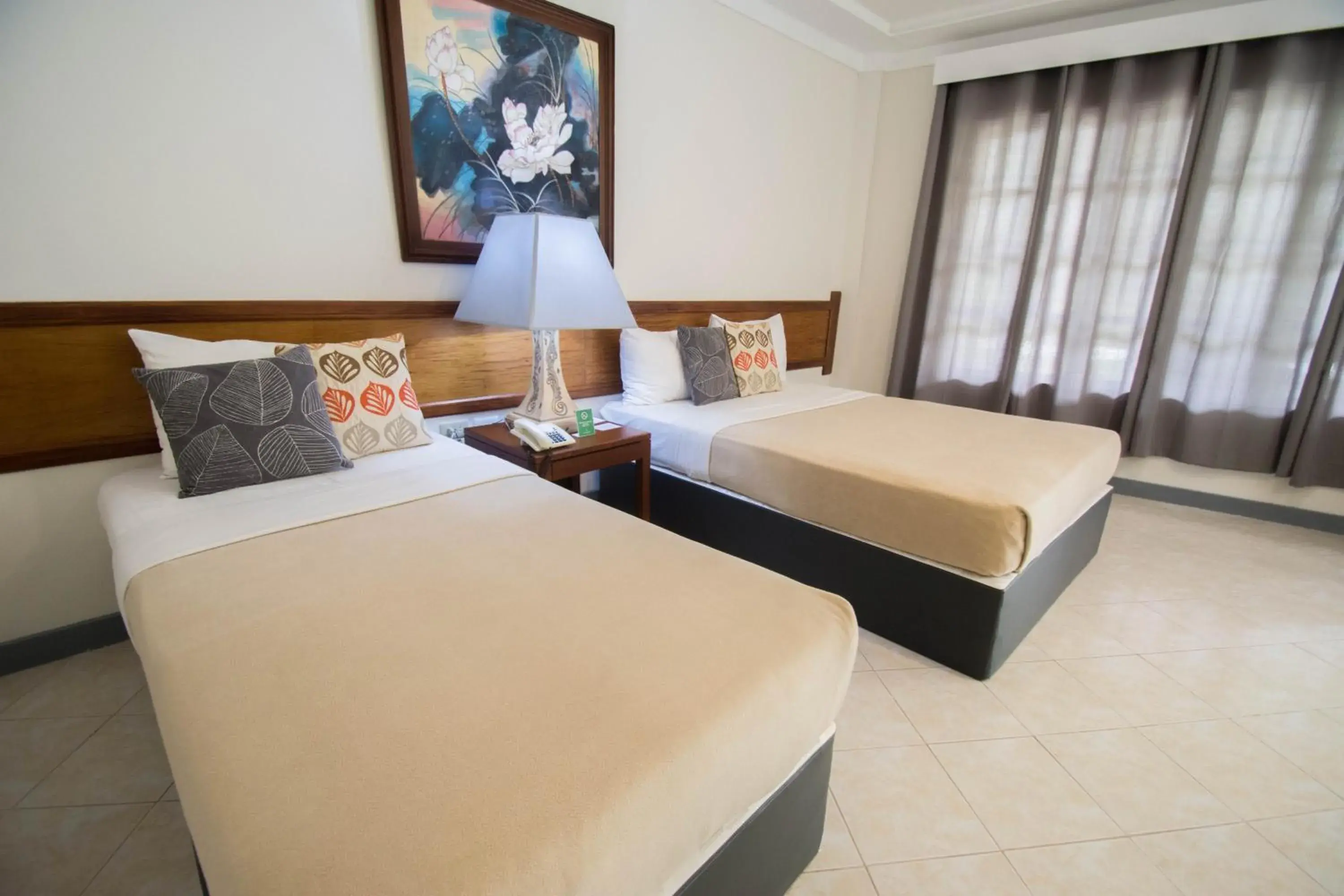 Bed in Almont Inland Resort