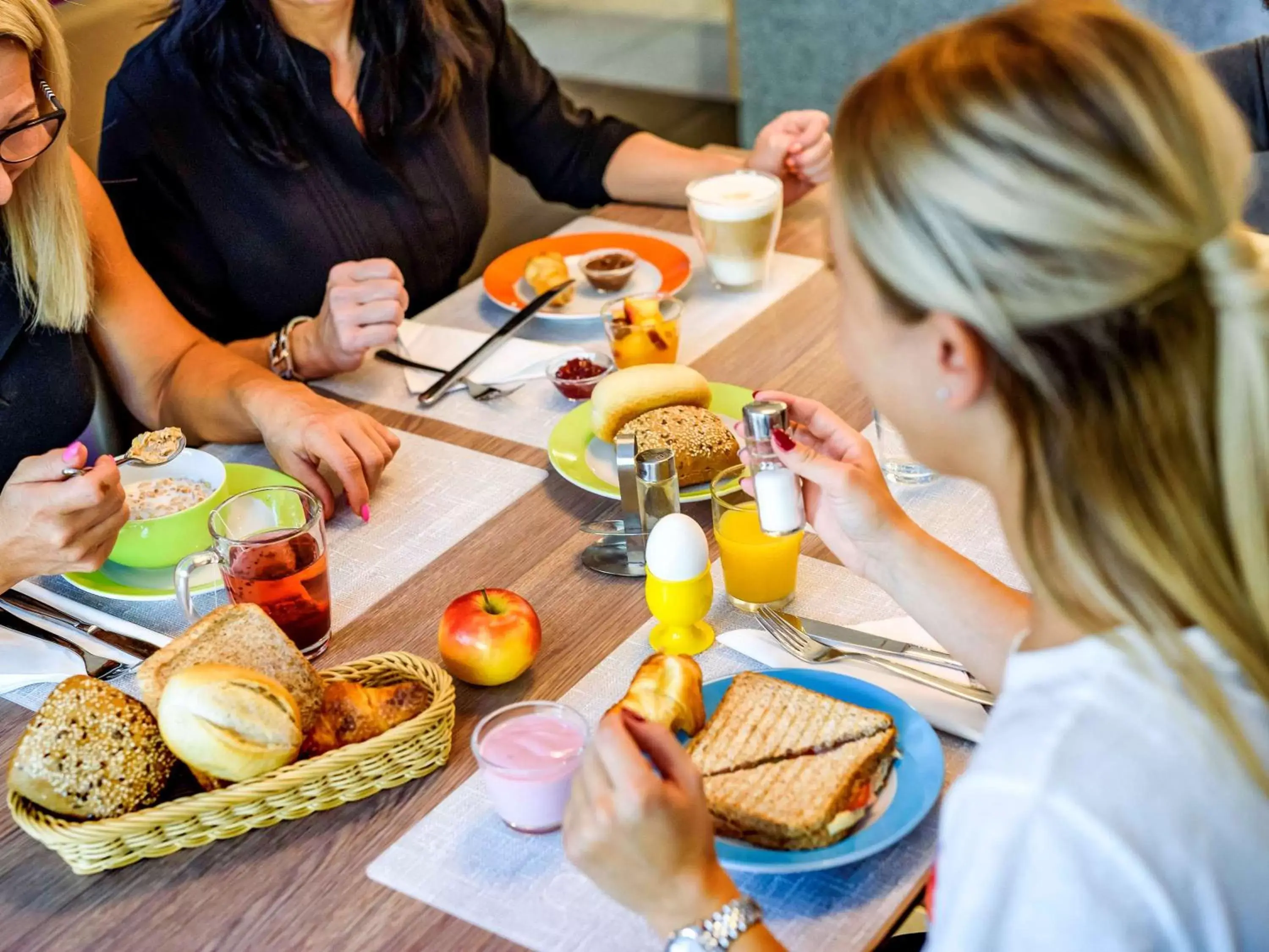 Restaurant/places to eat in ibis Styles Almere