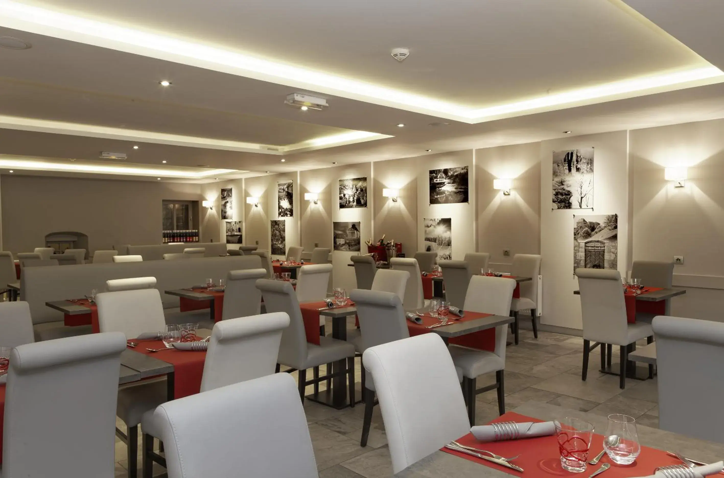 Restaurant/Places to Eat in La Table de Gustave