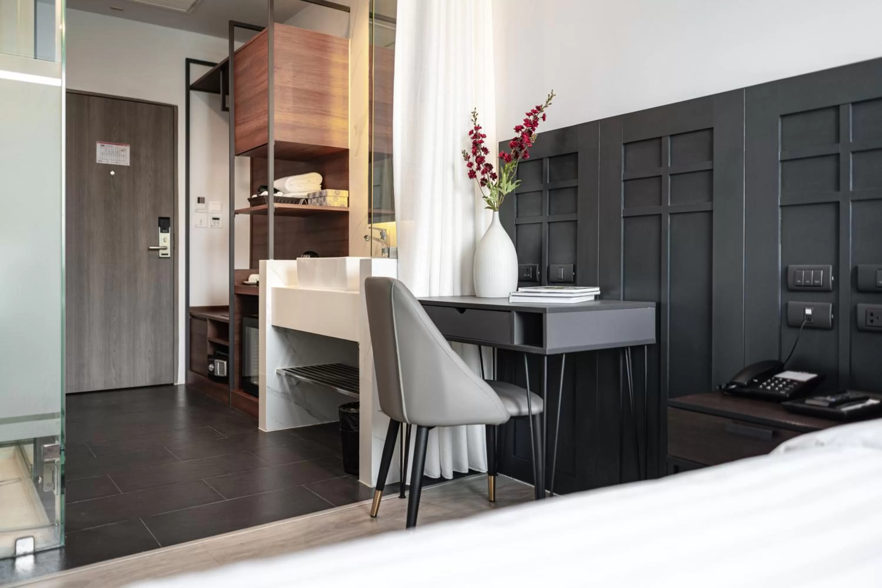 Bedroom, Bed in VIX Bangkok at Victory Monument